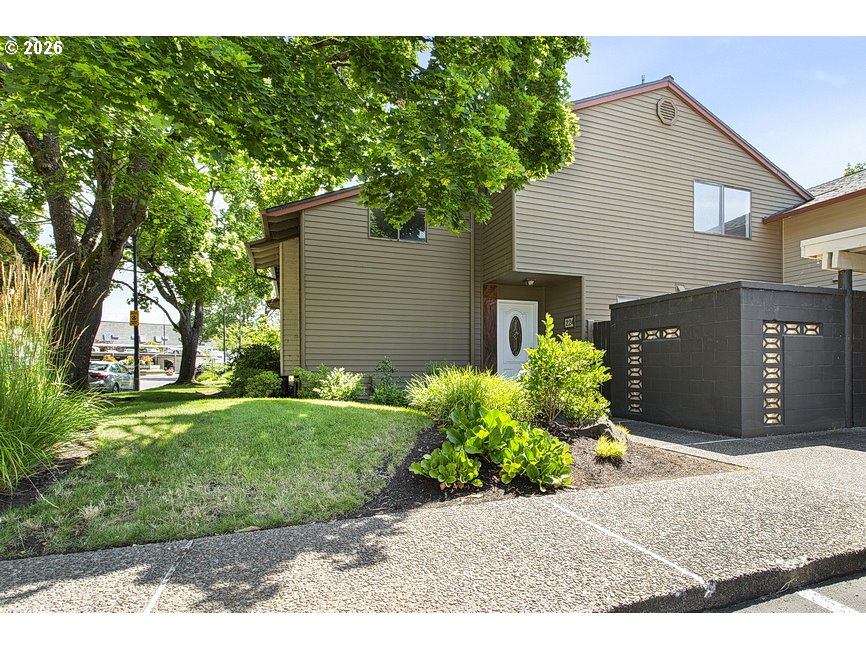 224 N Hayden Bay Dr Property Photo 1