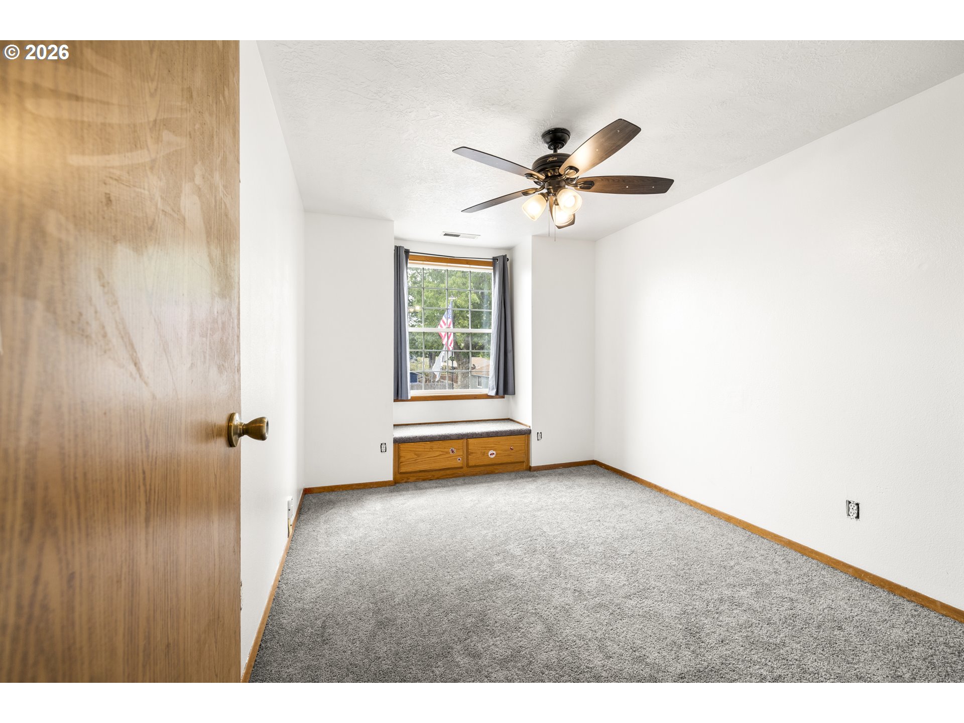 270 Martin Way S Property Photo 25