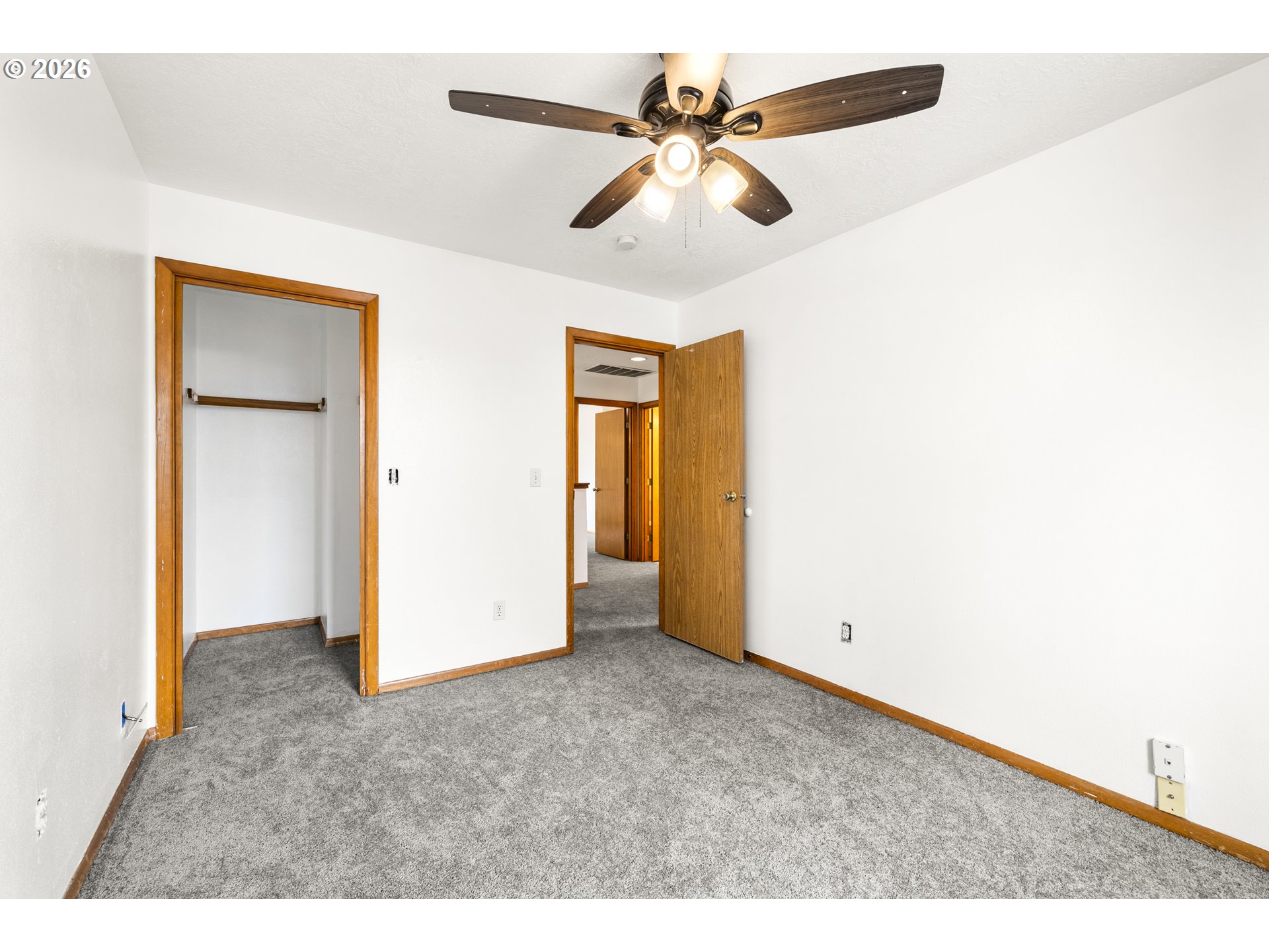270 Martin Way S Property Photo 26