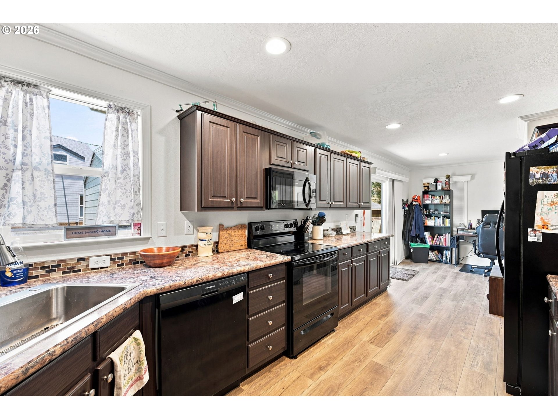 46852 Sunset Ave Property Photo 10