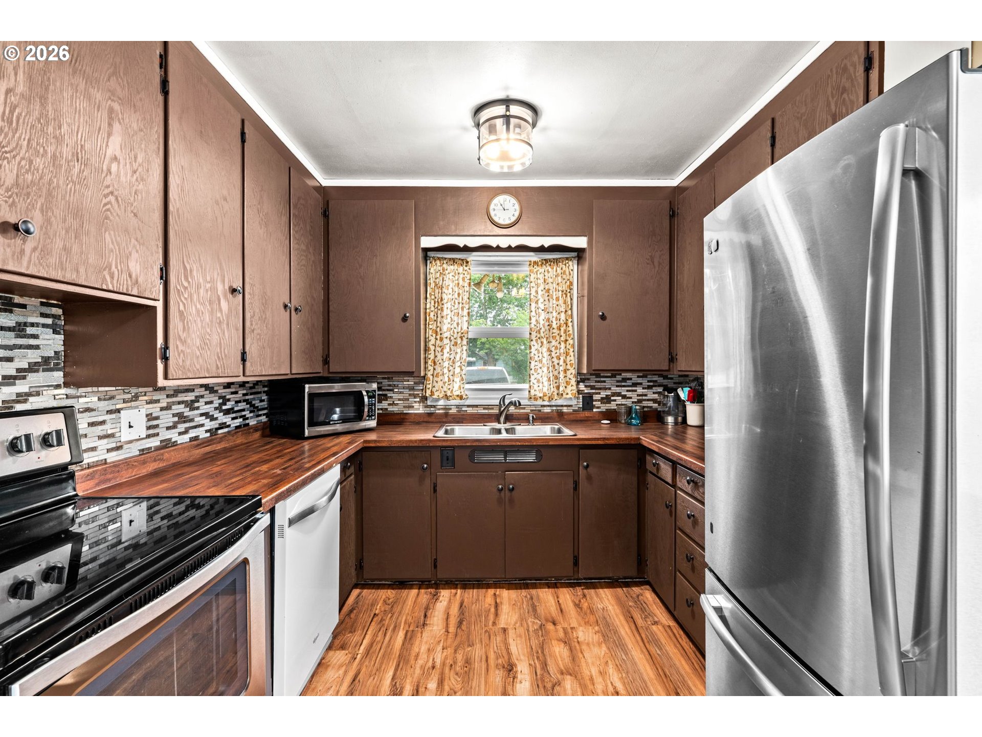 3003 River Rd Property Photo 10