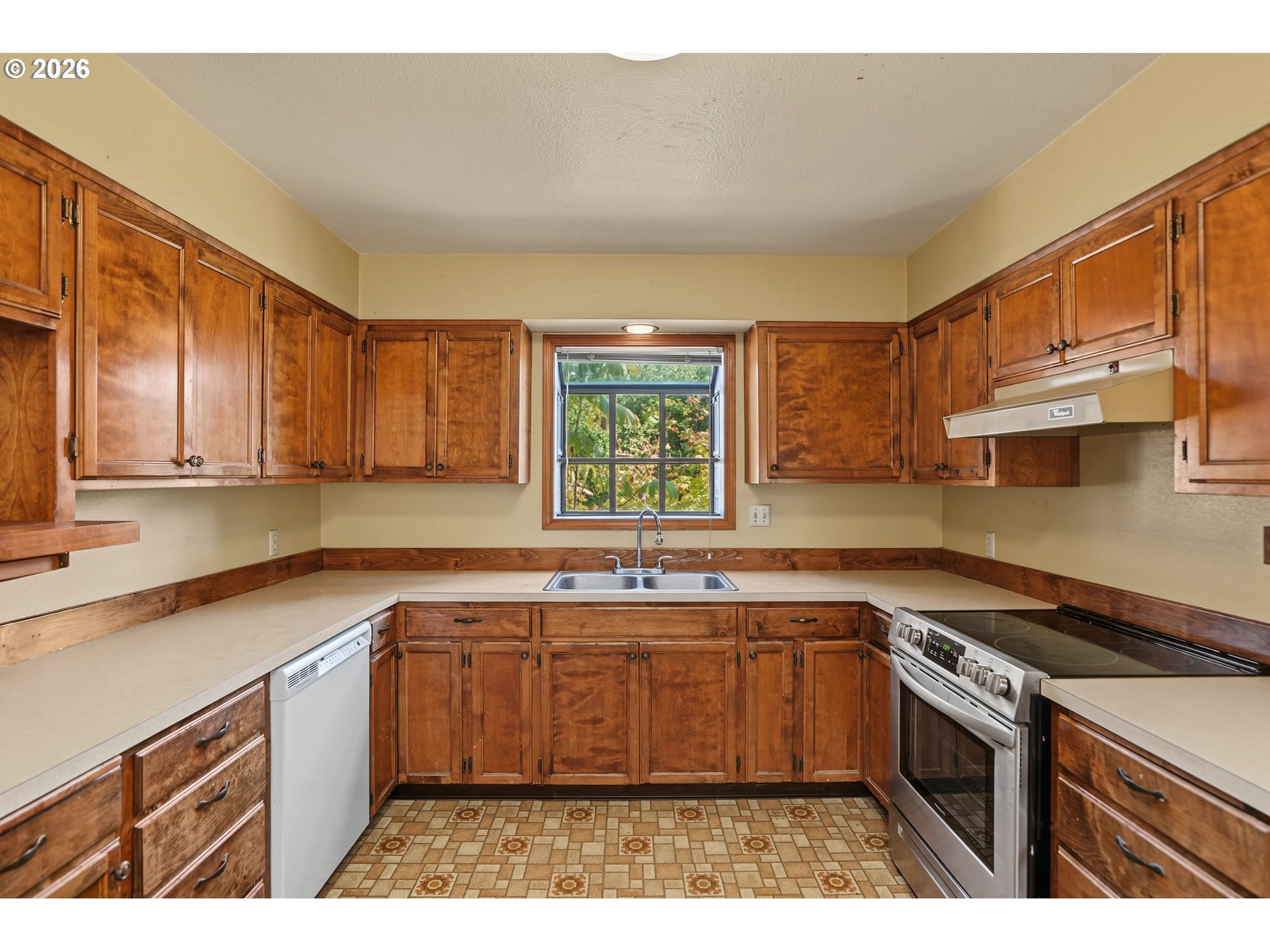 7455 Wheatland Rd N Property Photo 14
