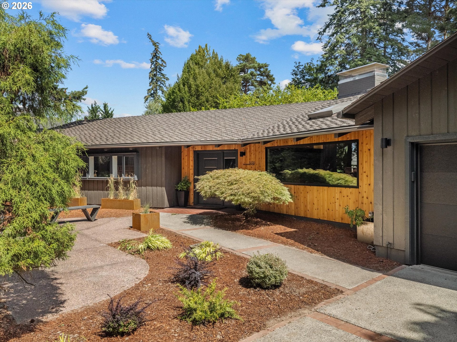 5100 Sw Laurelwood Ave Property Photo 1