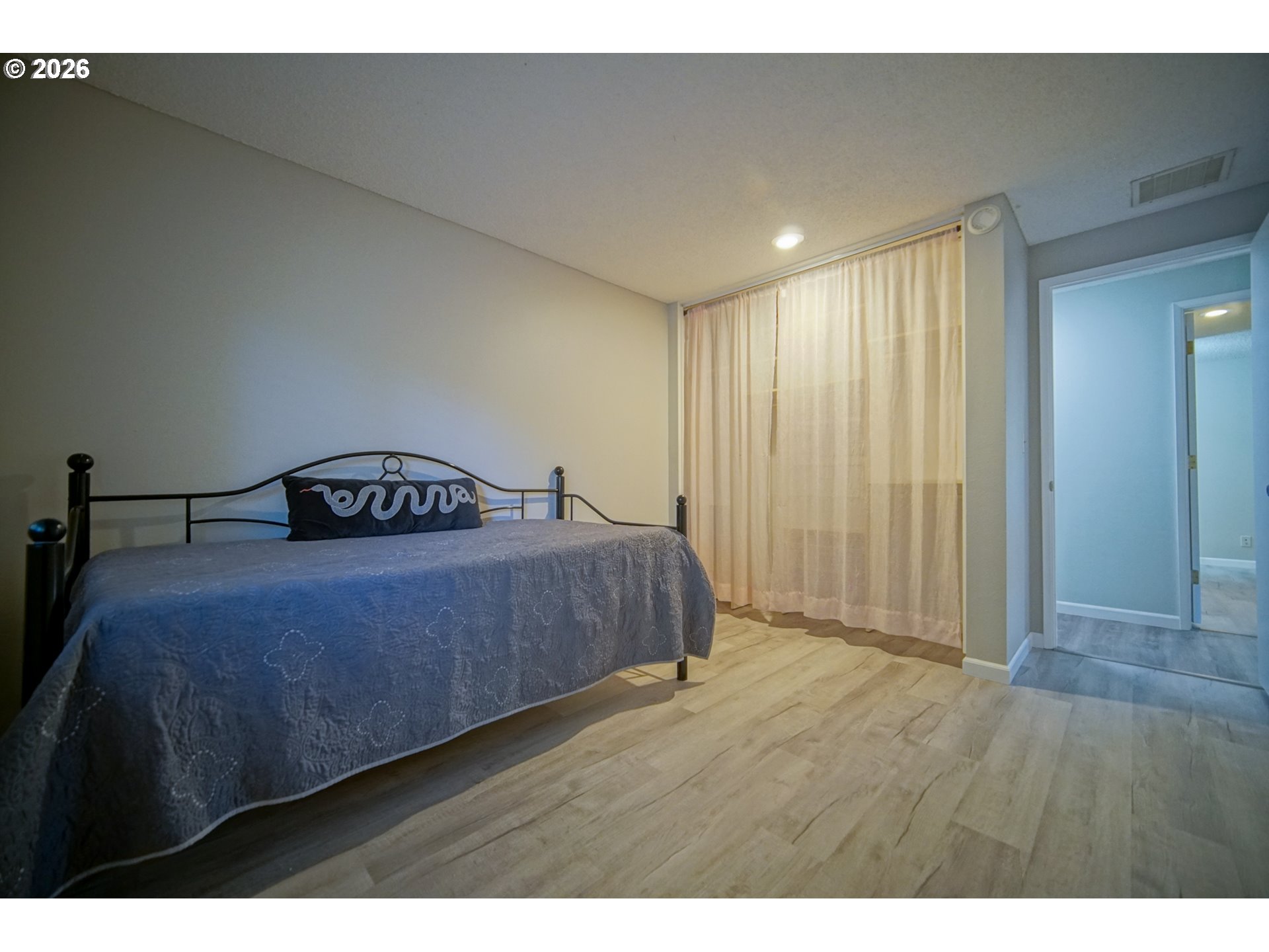 3709 Kevington Ave Property Photo 45