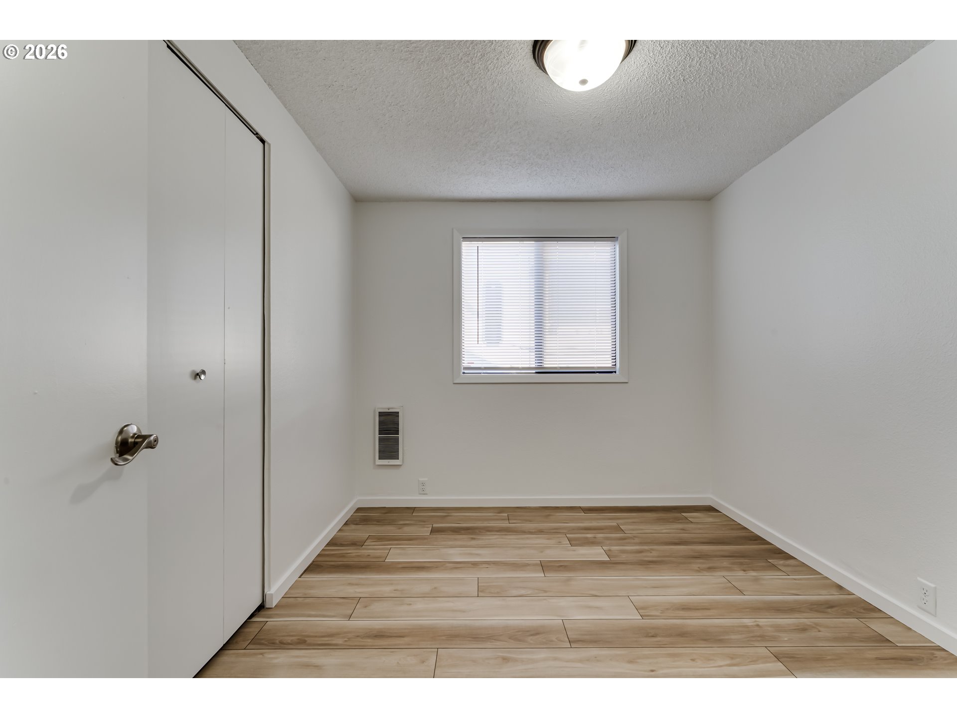 2456 Carbona St Property Photo 12
