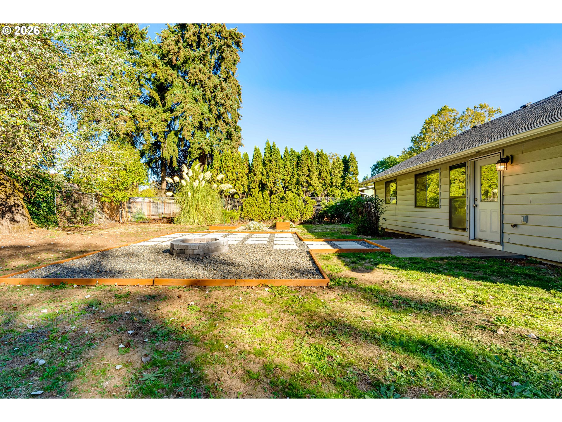 2456 Carbona St Property Photo 30