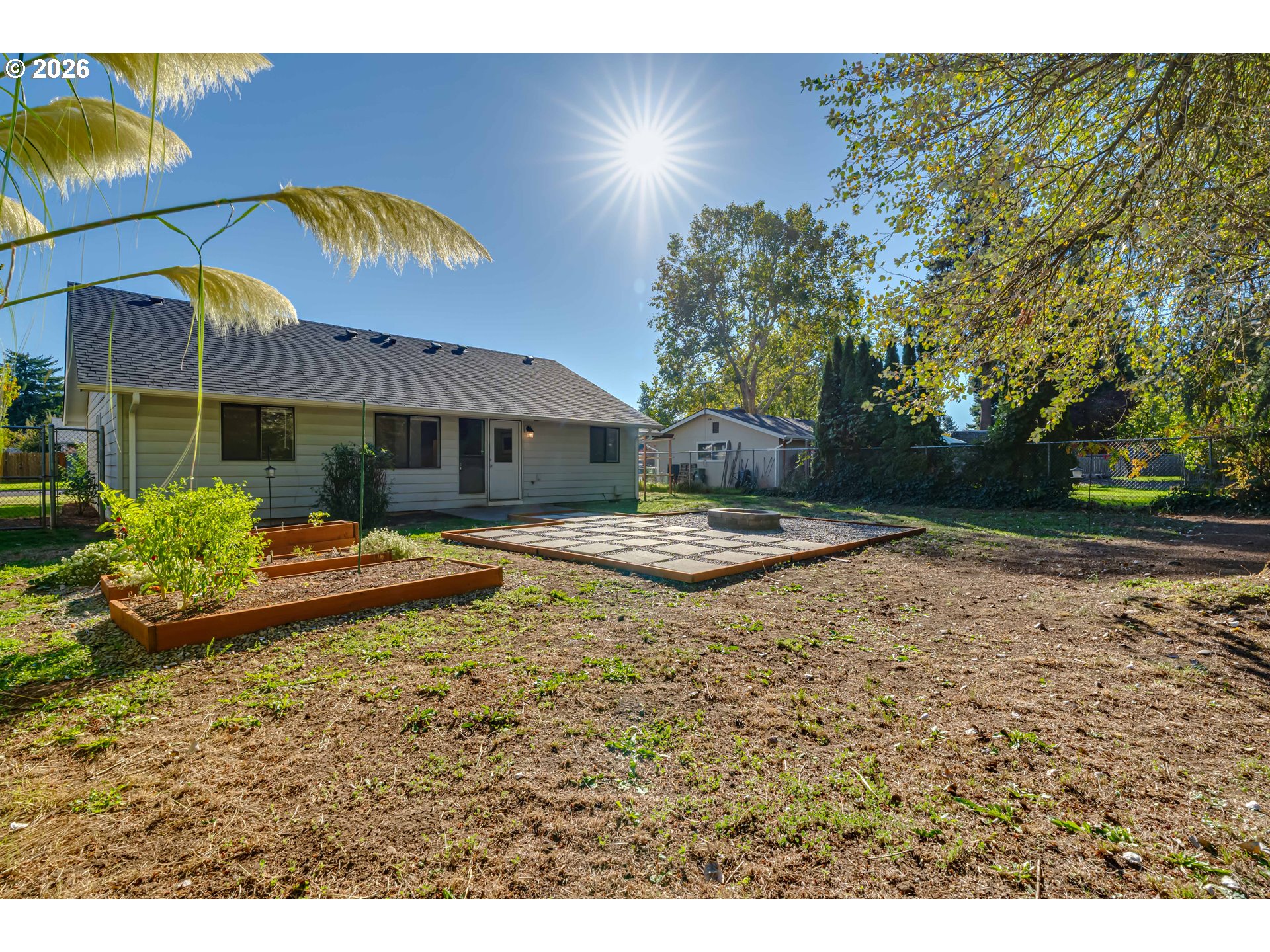 2456 Carbona St Property Photo 31