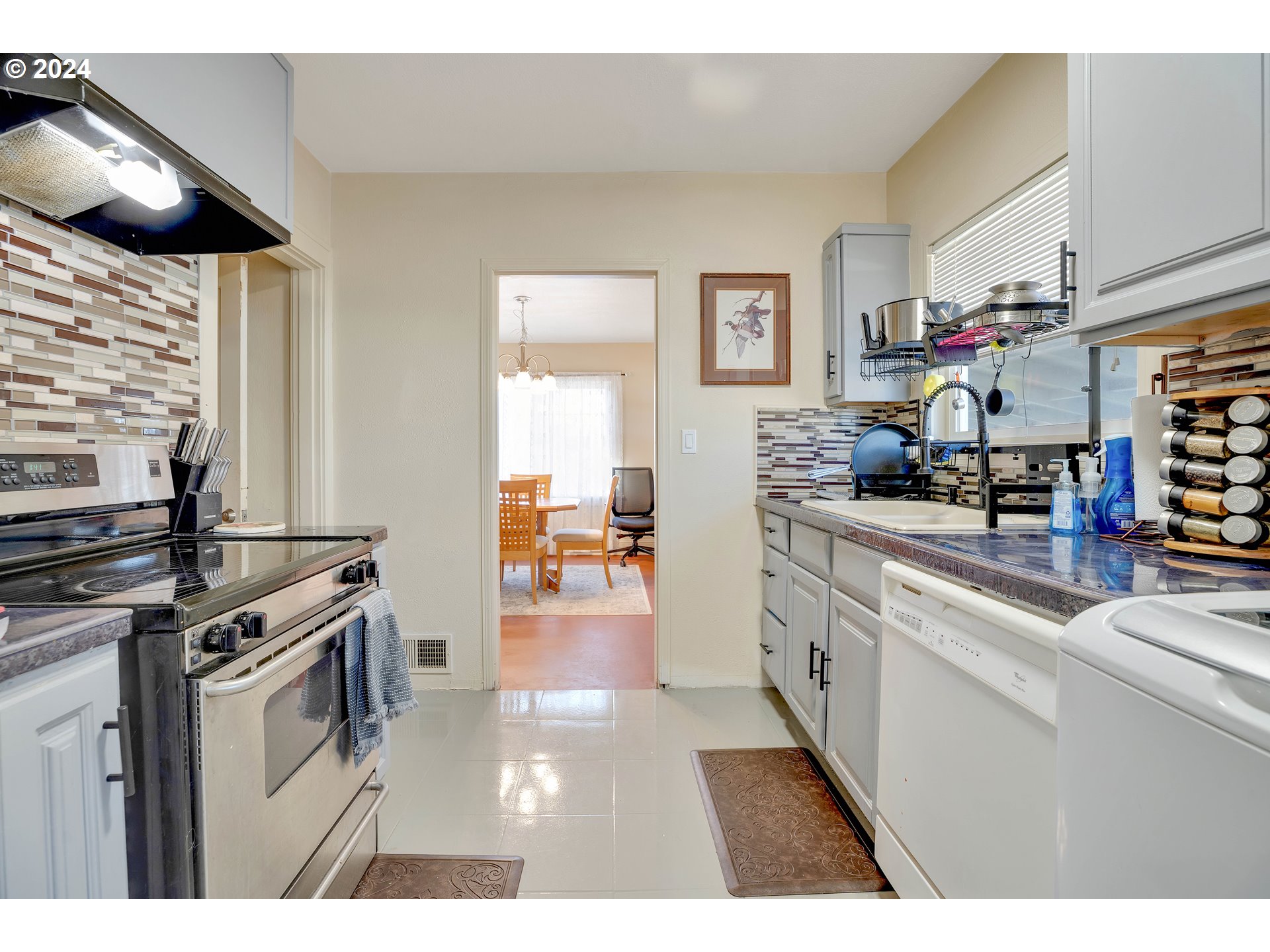 5406 N Missouri Ave Property Photo 5
