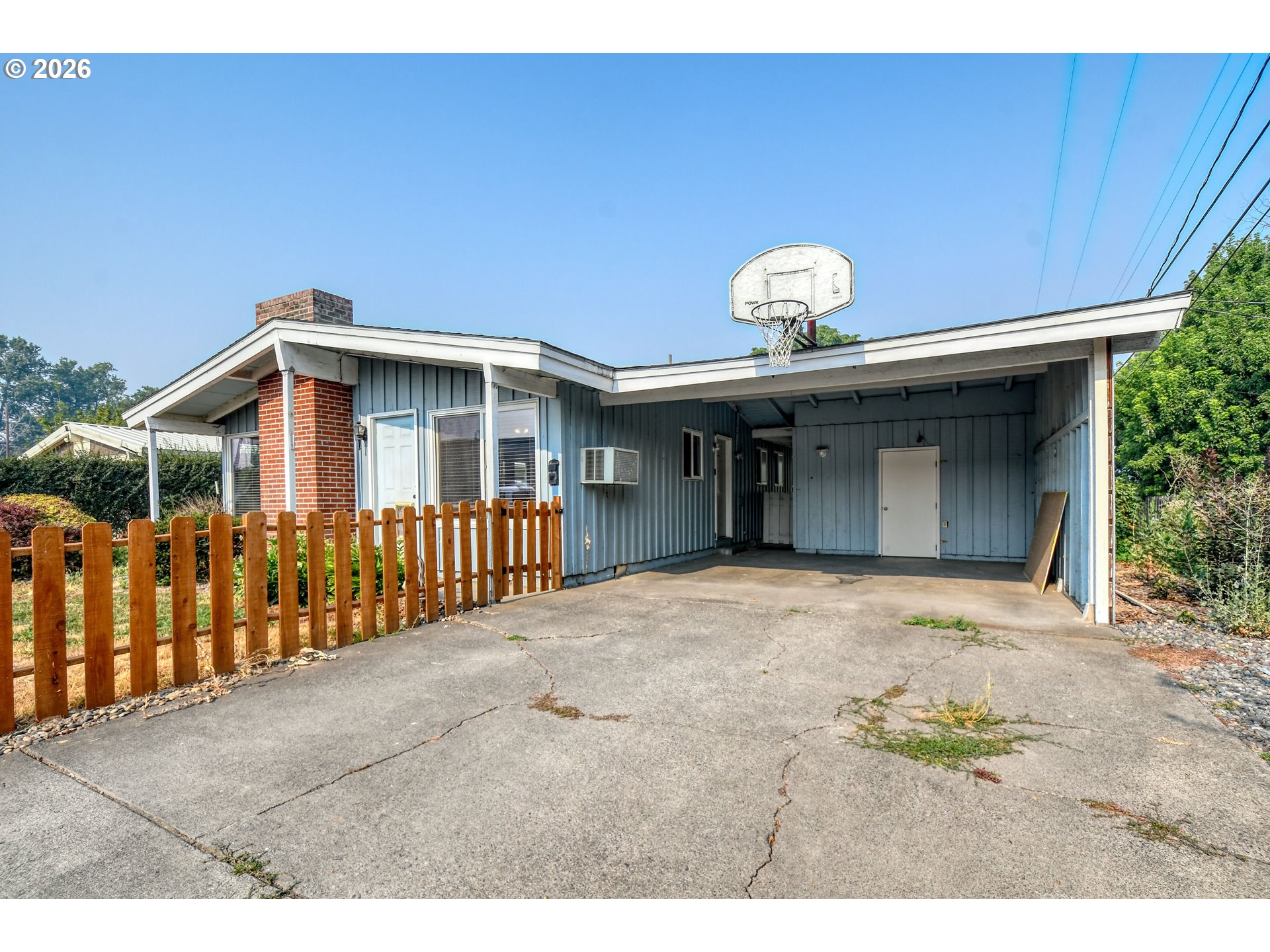 1109 SW 28TH ST Property Photo 1