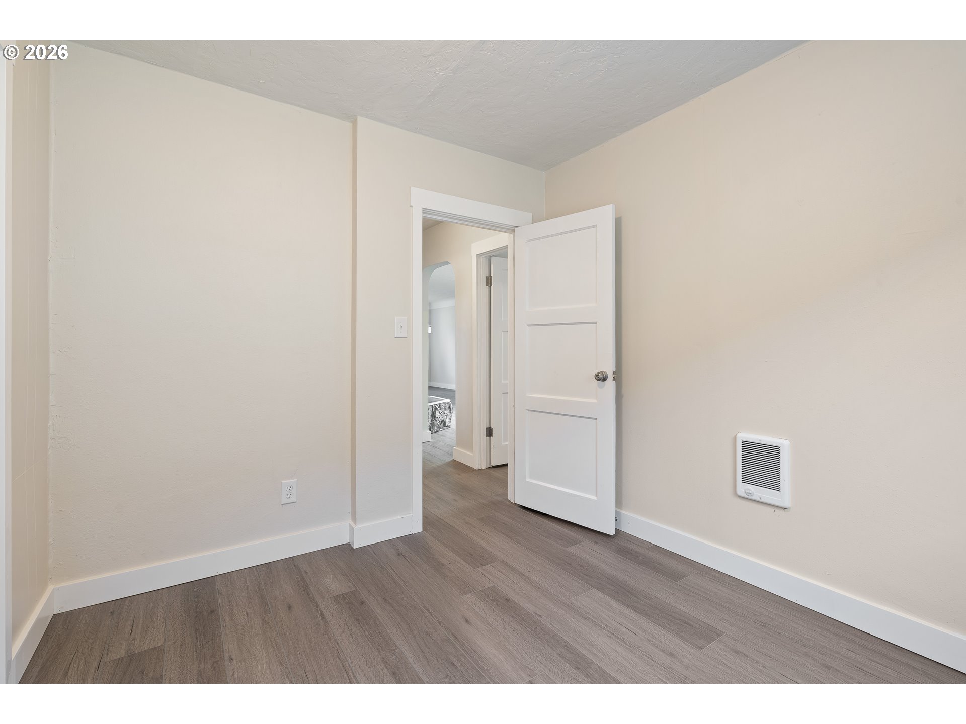 1811 15th Ave Property Photo 9
