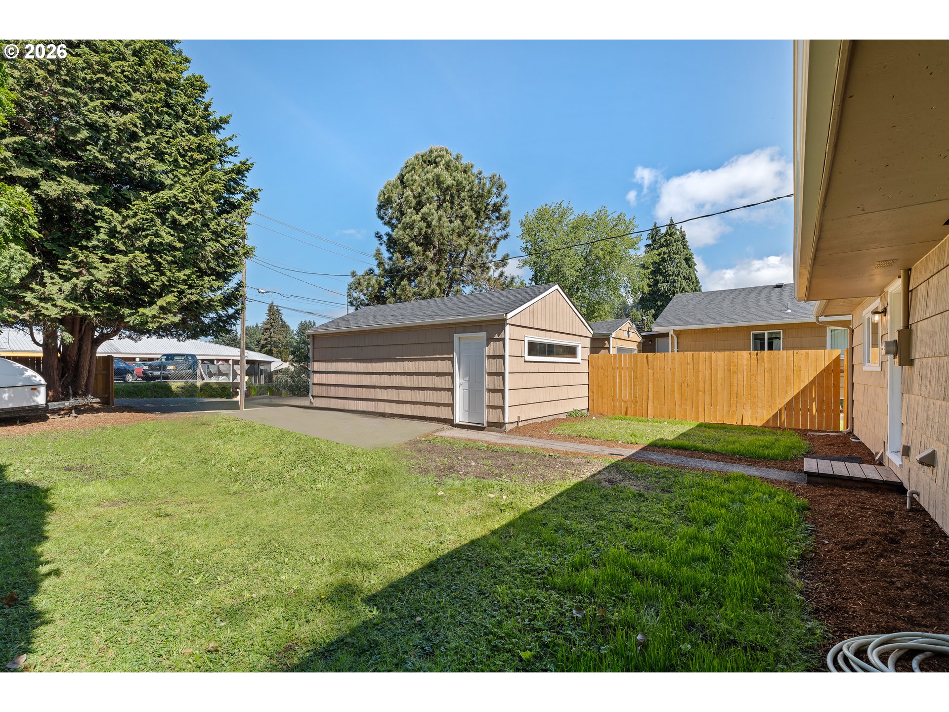 1811 15th Ave Property Photo 17