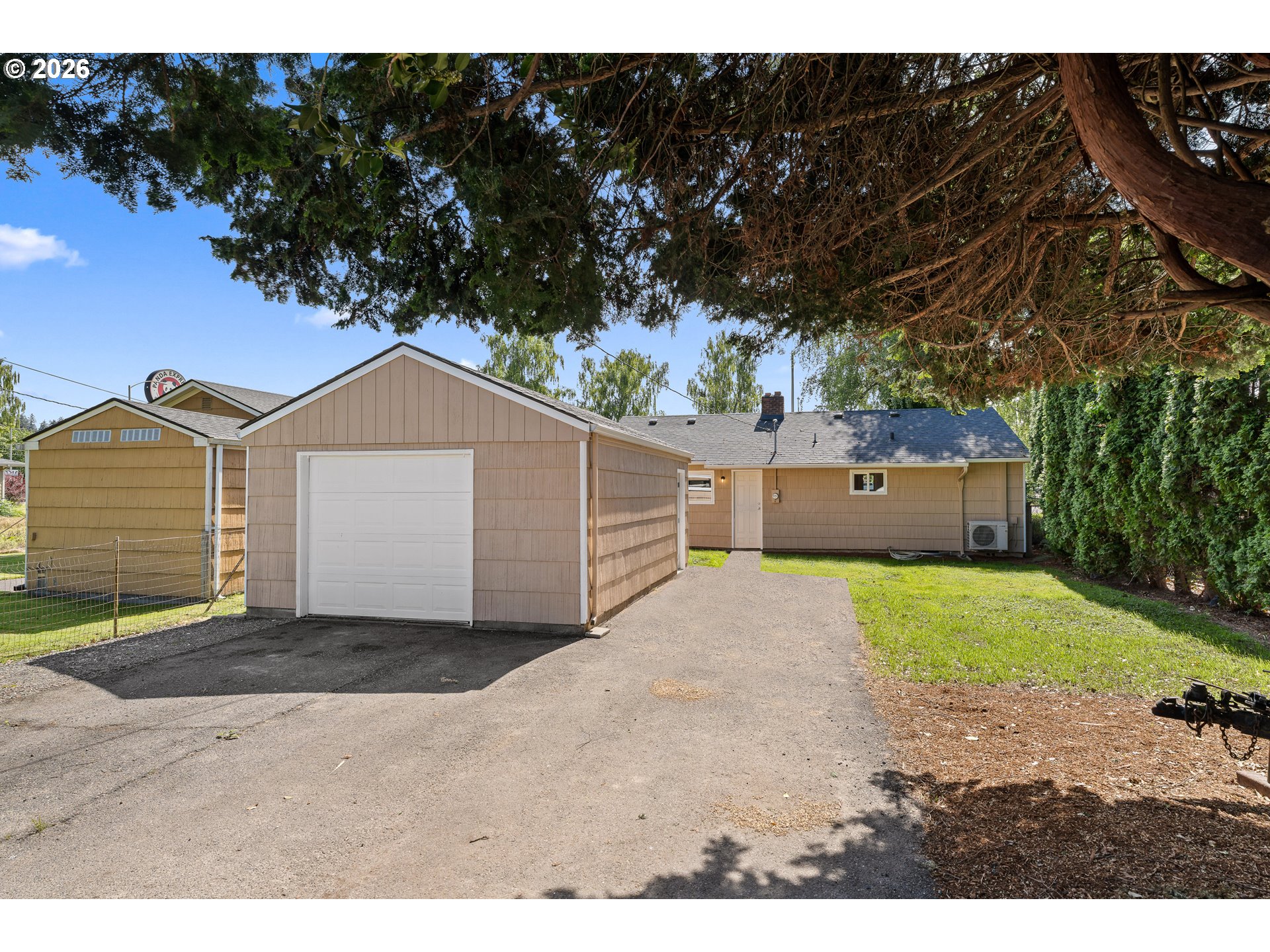 1811 15th Ave Property Photo 18