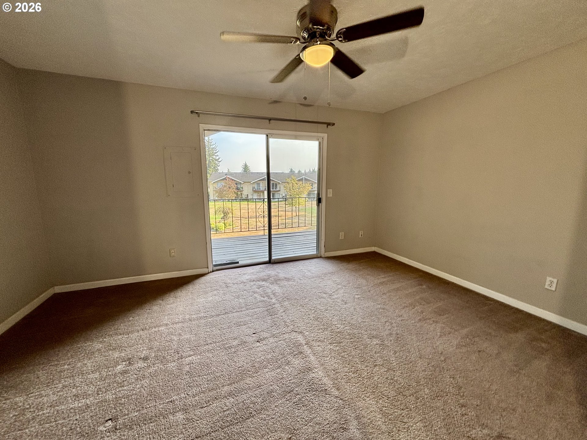 2058 Ne Hogan Dr Property Photo 22