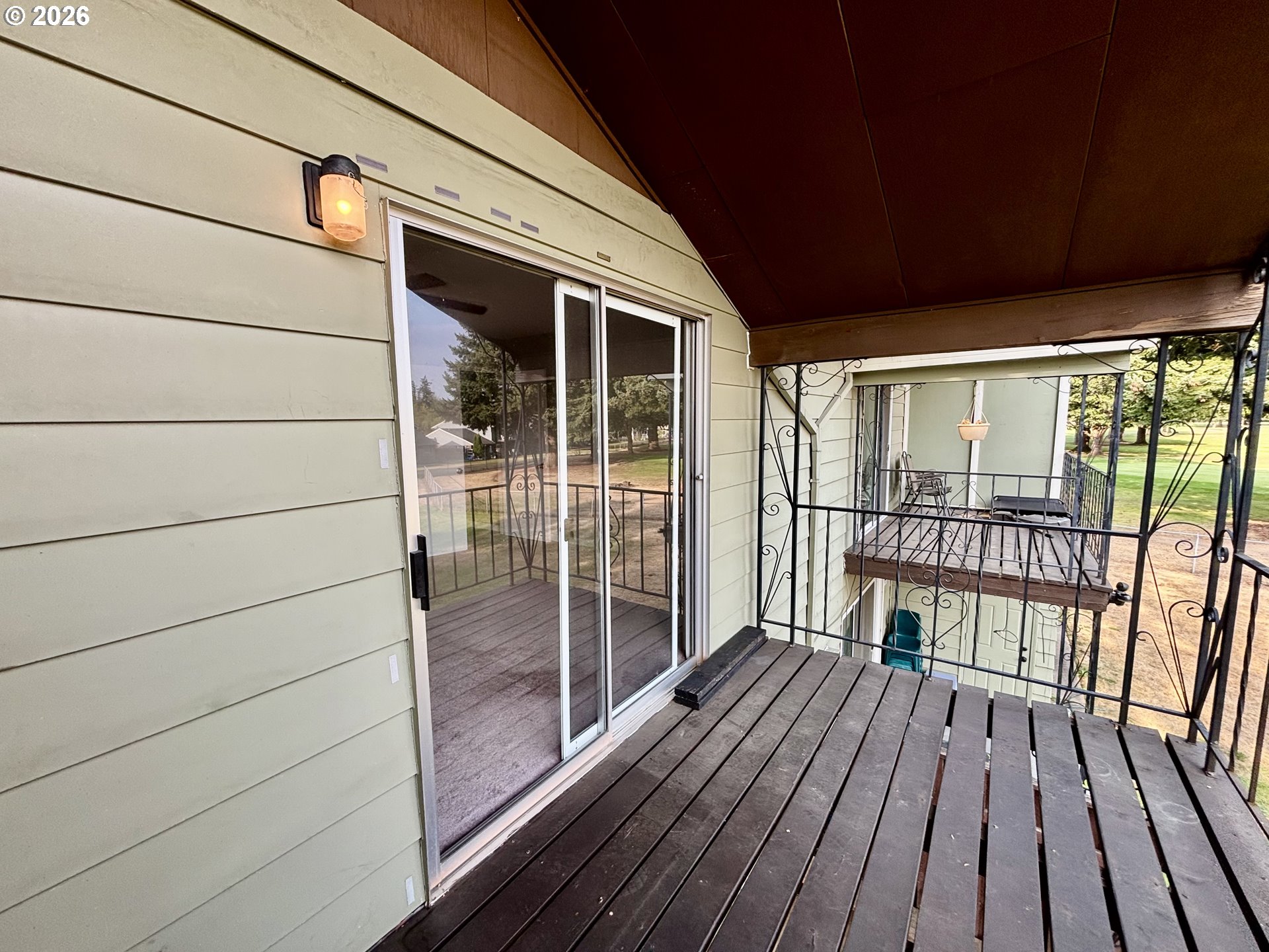 2058 Ne Hogan Dr Property Photo 26