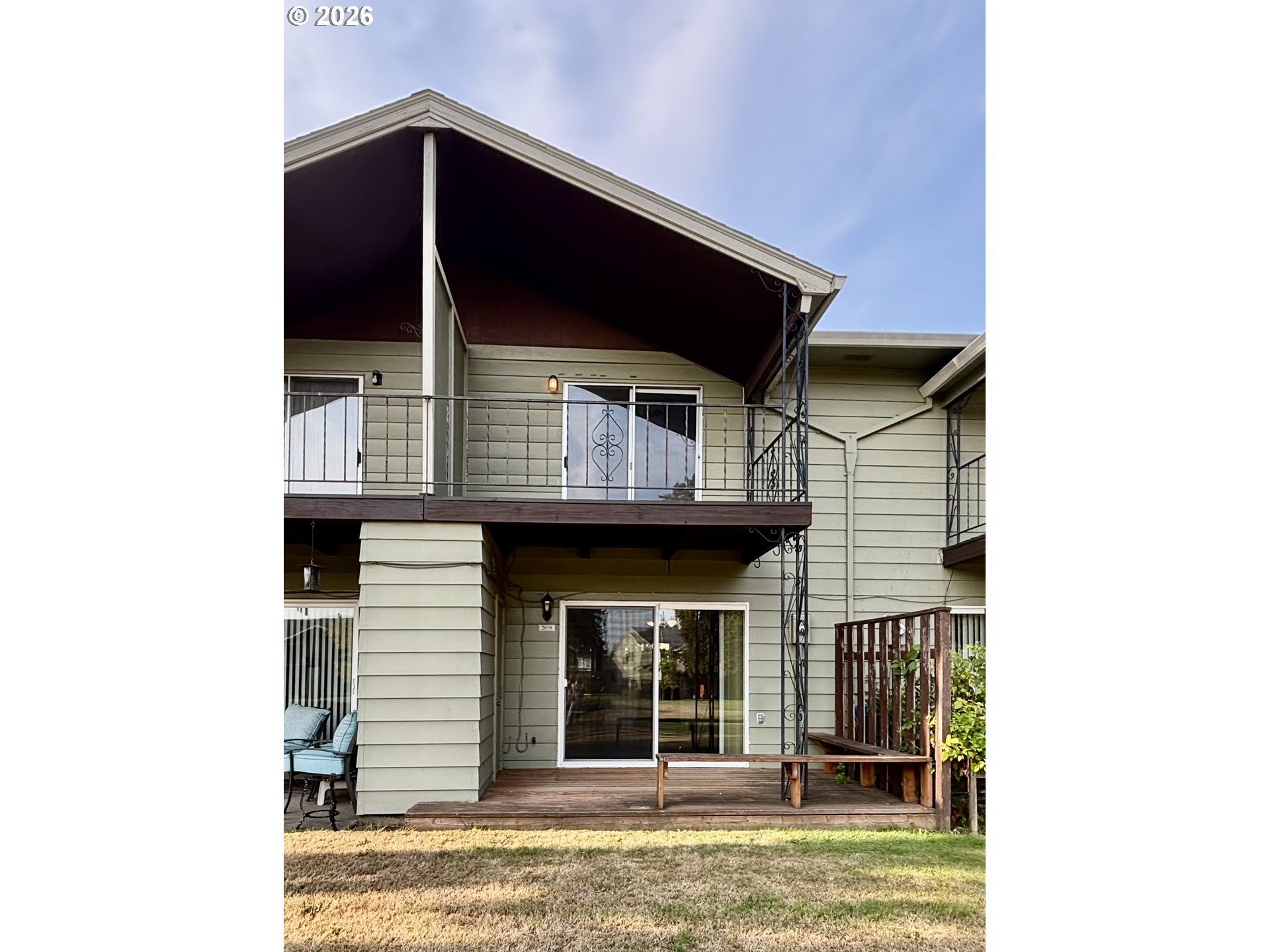 2058 Ne Hogan Dr Property Photo 33