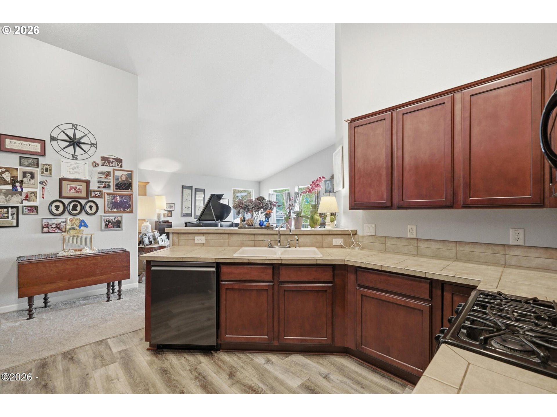 4365 Sequoia Loop Property Photo 8