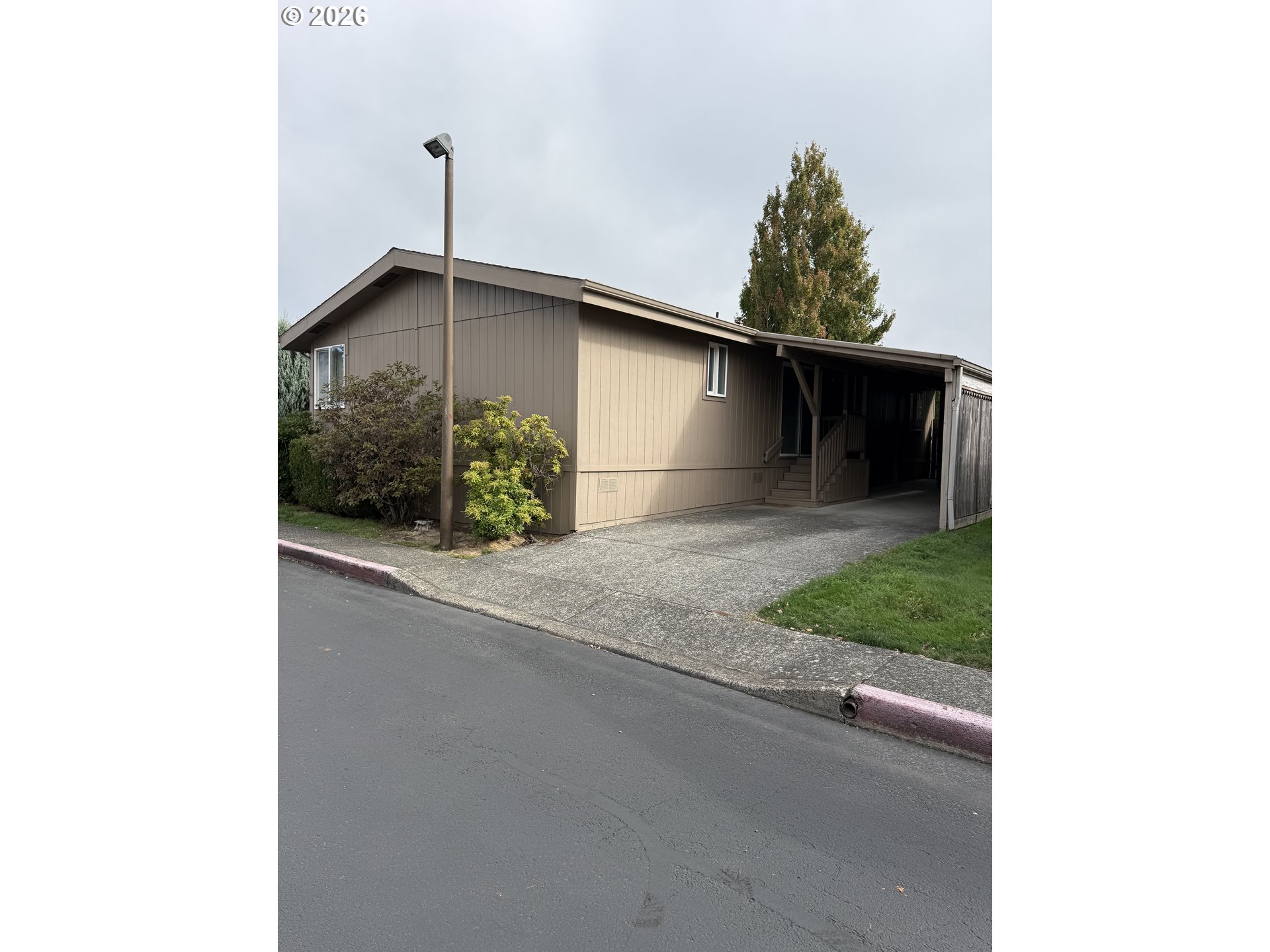 1949 Se Palmquist Rd 89 Property Photo 1