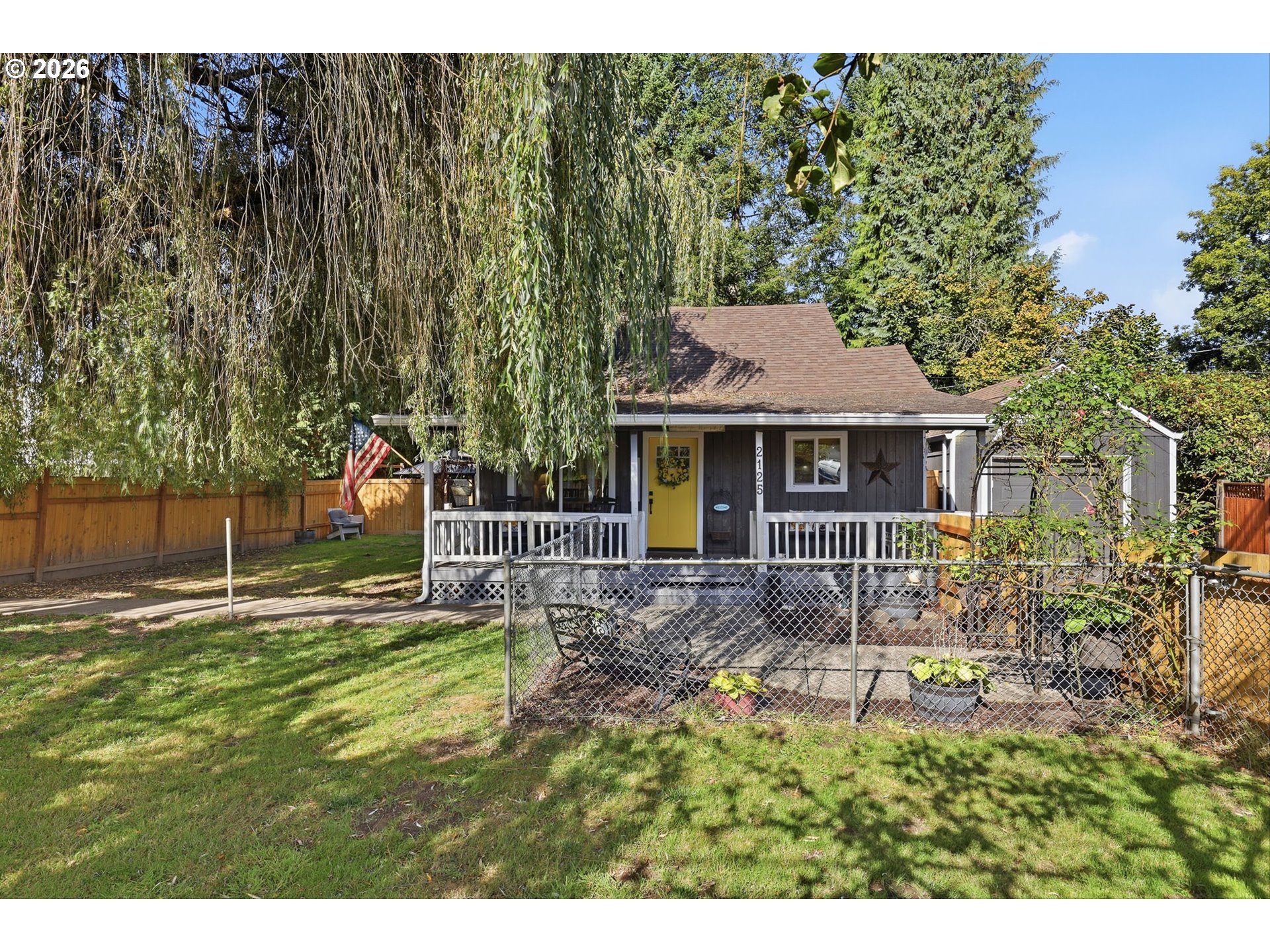 2125 48th Ave Property Photo 1