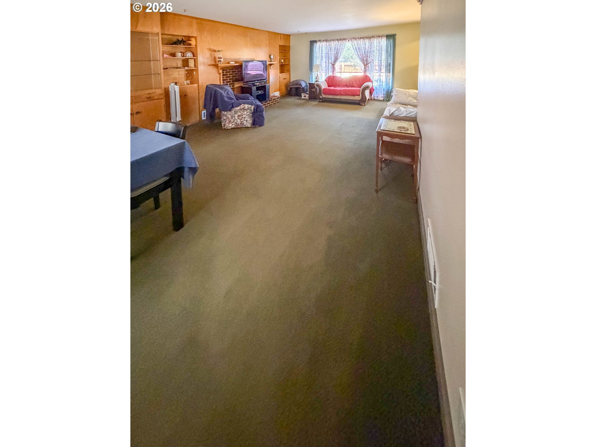 212 Park St Property Photo 7