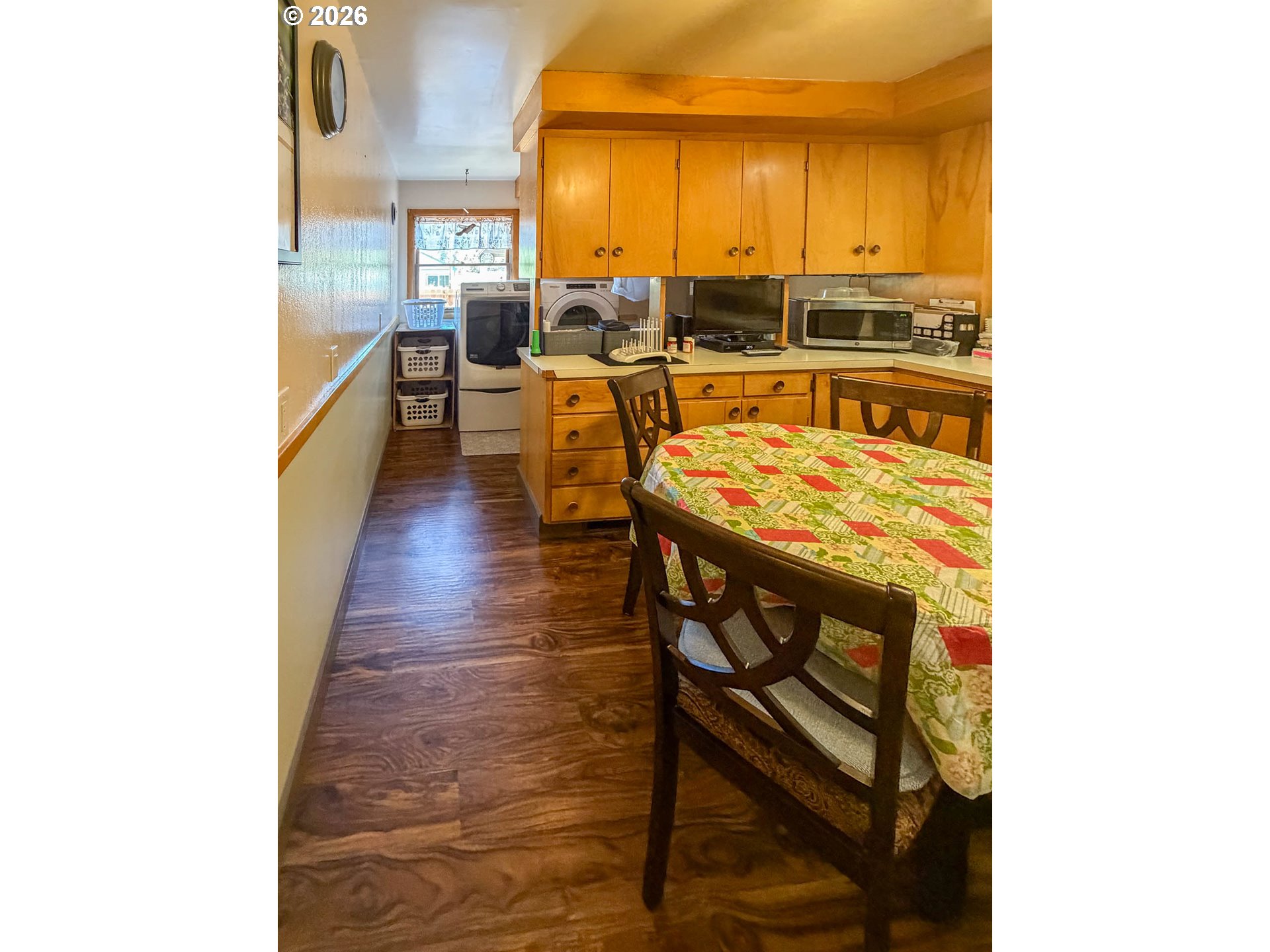 212 Park St Property Photo 11