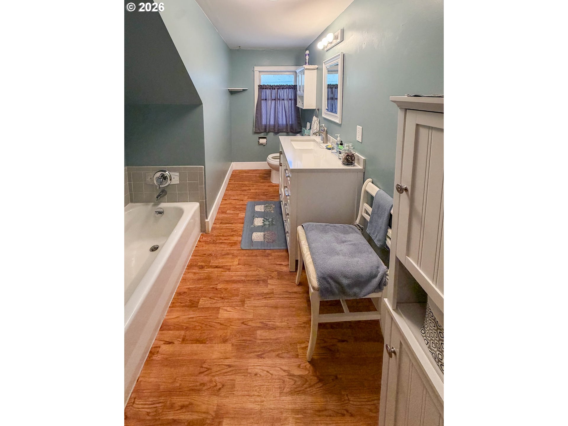 212 Park St Property Photo 21
