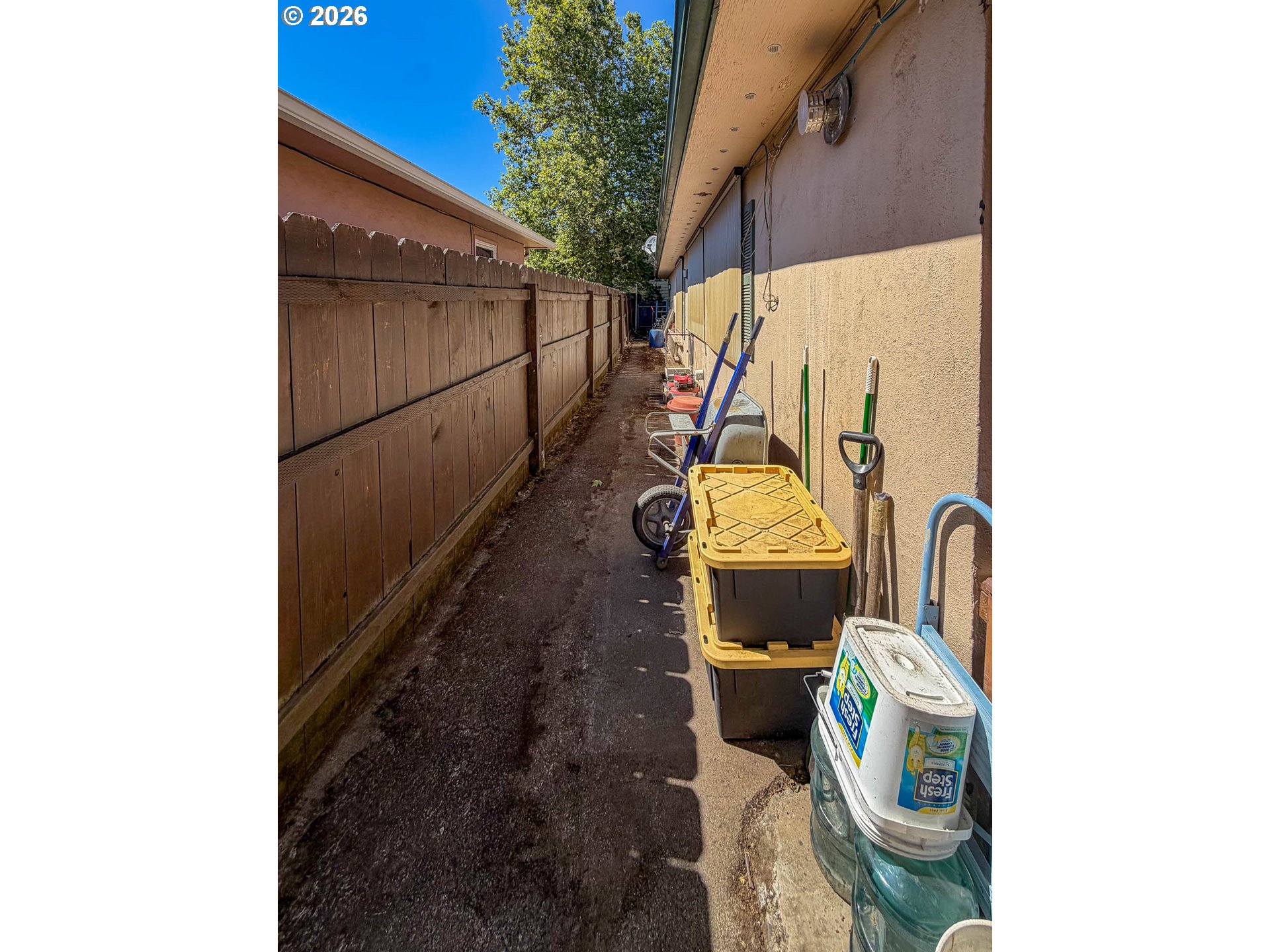 212 Park St Property Photo 28