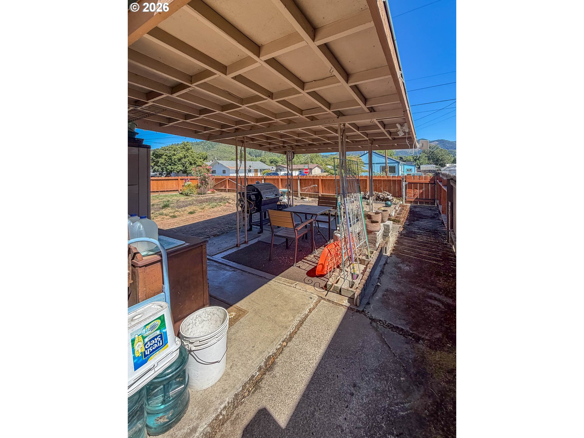 212 Park St Property Photo 29