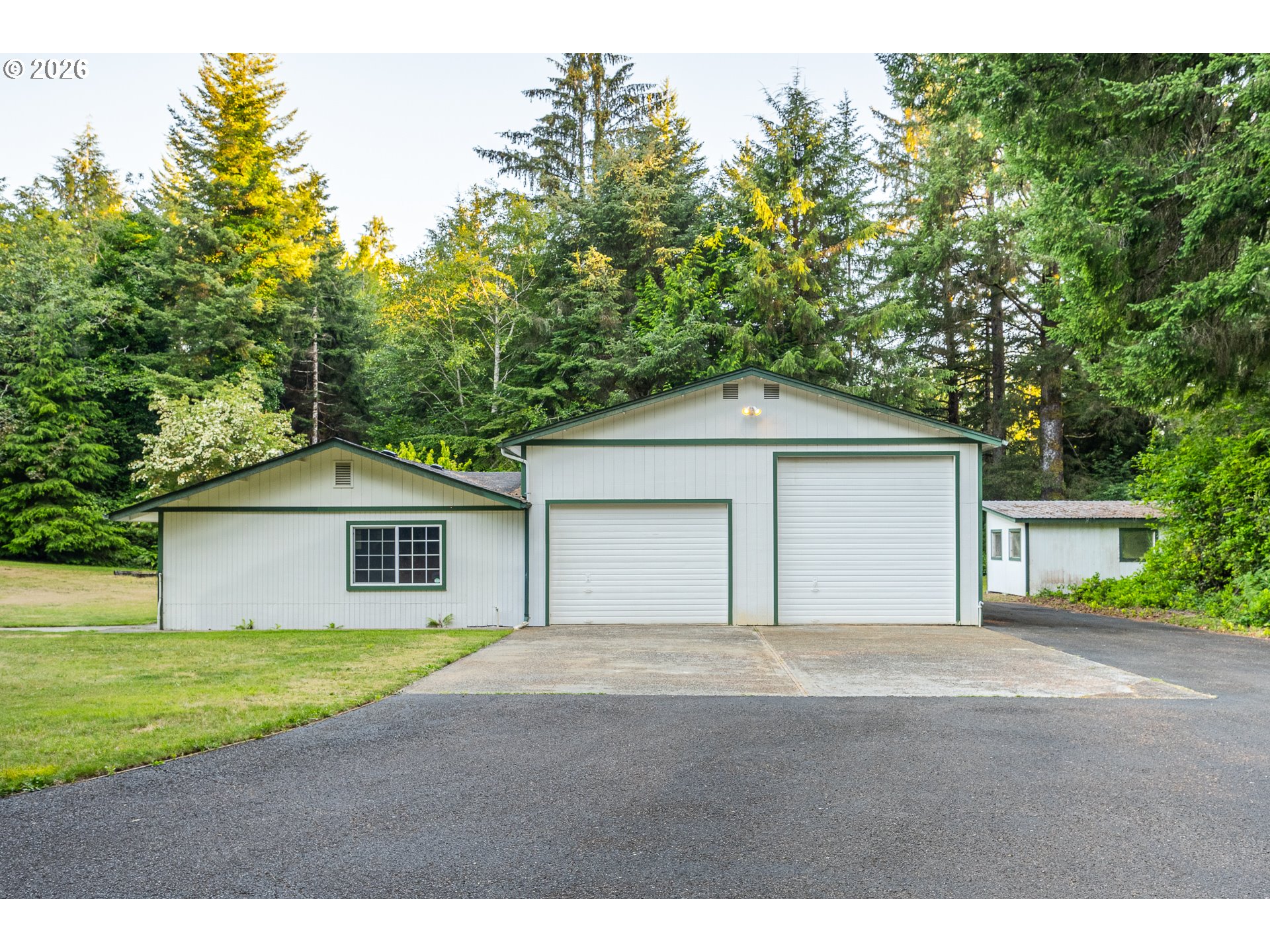 84226 Clear Lake Rd Property Photo 5