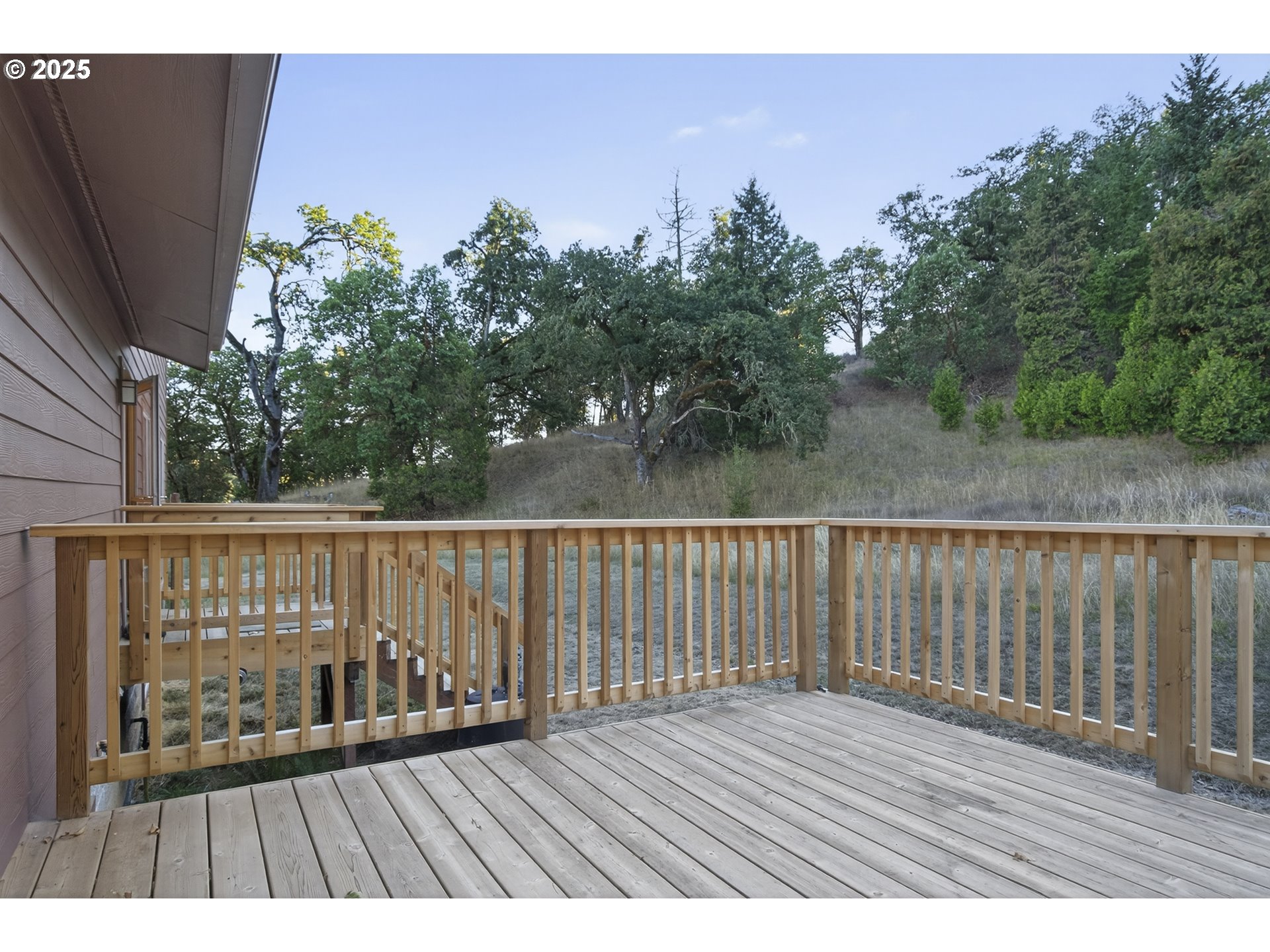 880 Jewel Dr Property Photo 34