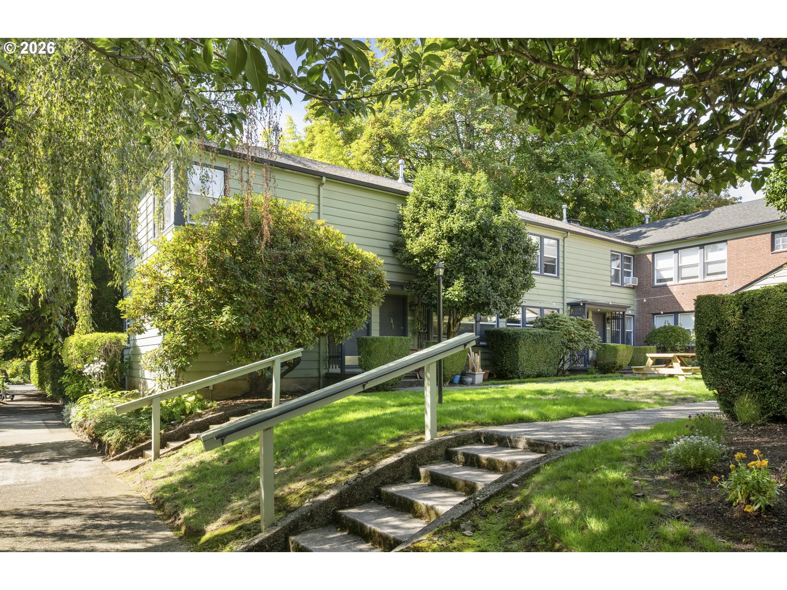 1621 Se Washington St Property Photo 1