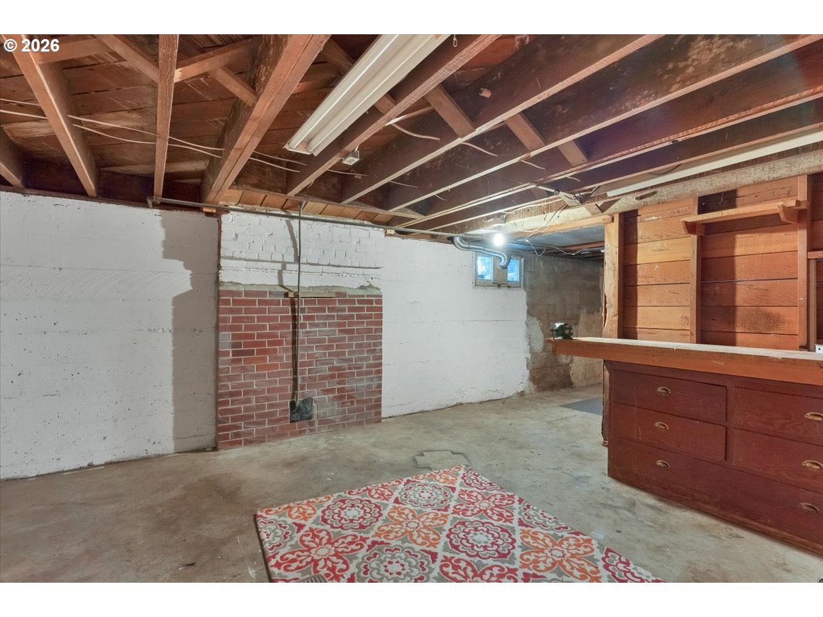 1970 Maple Ave Ne Property Photo 41