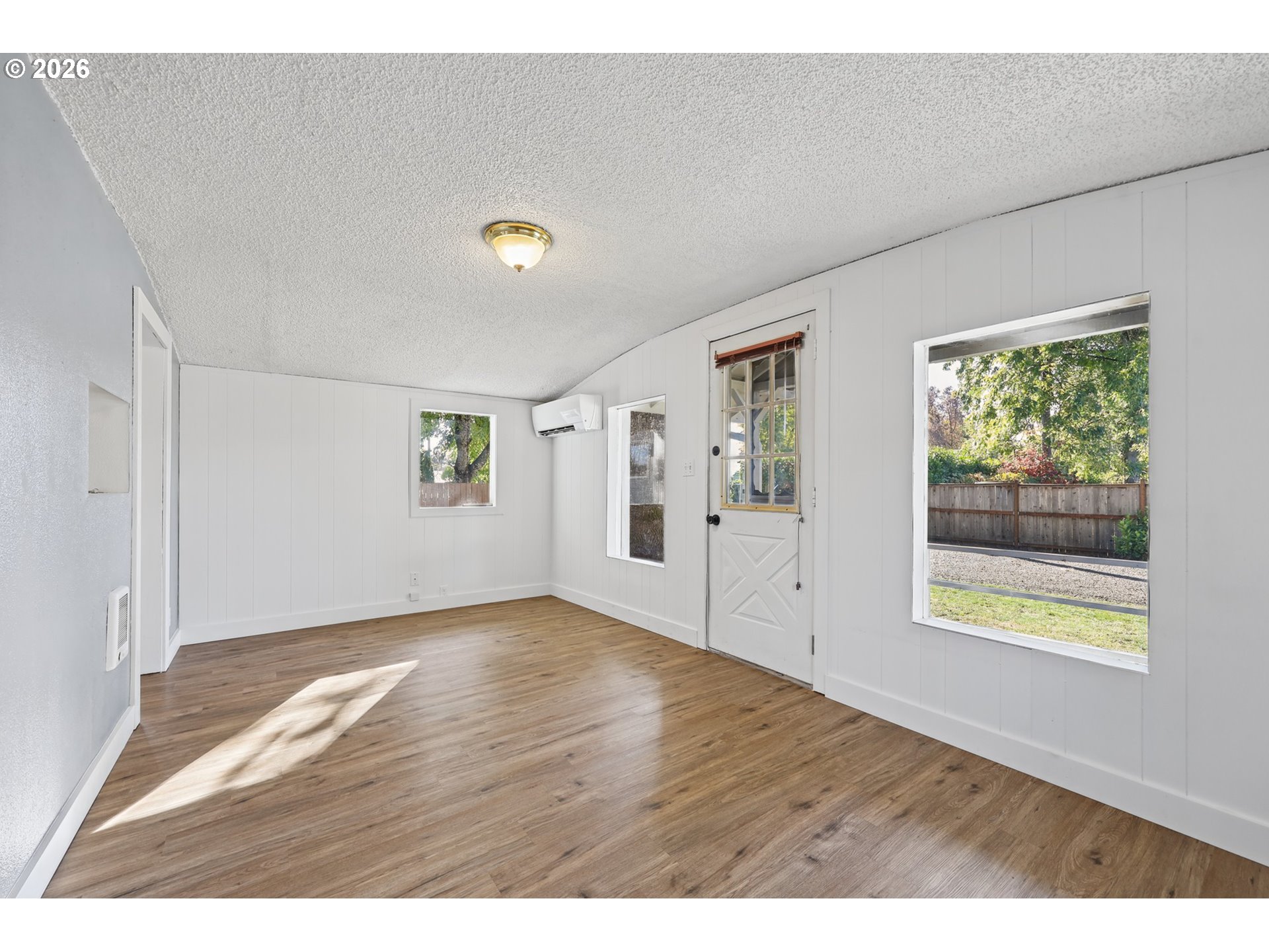2620 G St 2 Property Photo 11