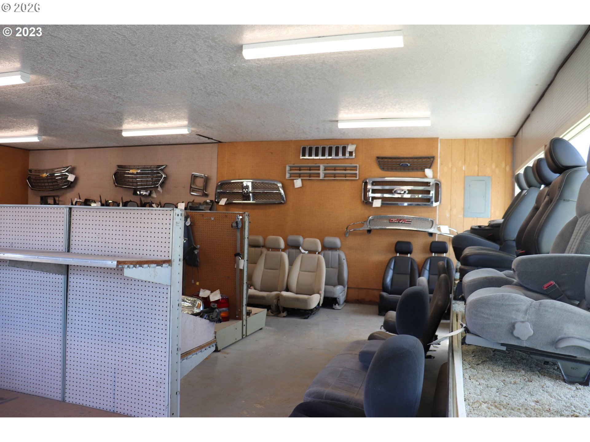 17308 Highway 99e Property Photo 6