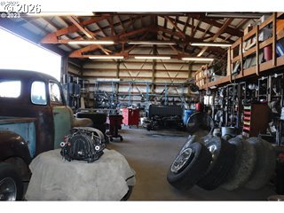 17308 Highway 99e Property Photo 11