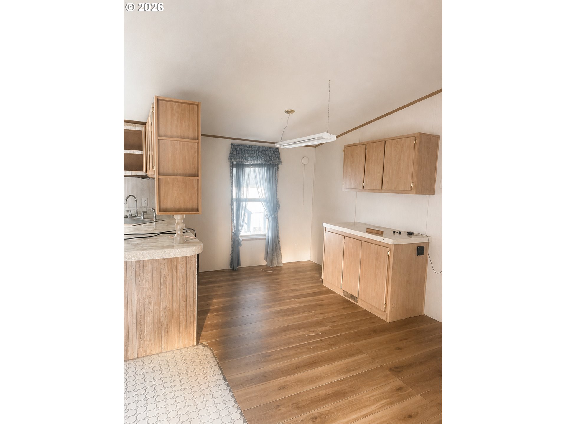 3300 Main St 105 Property Photo 7