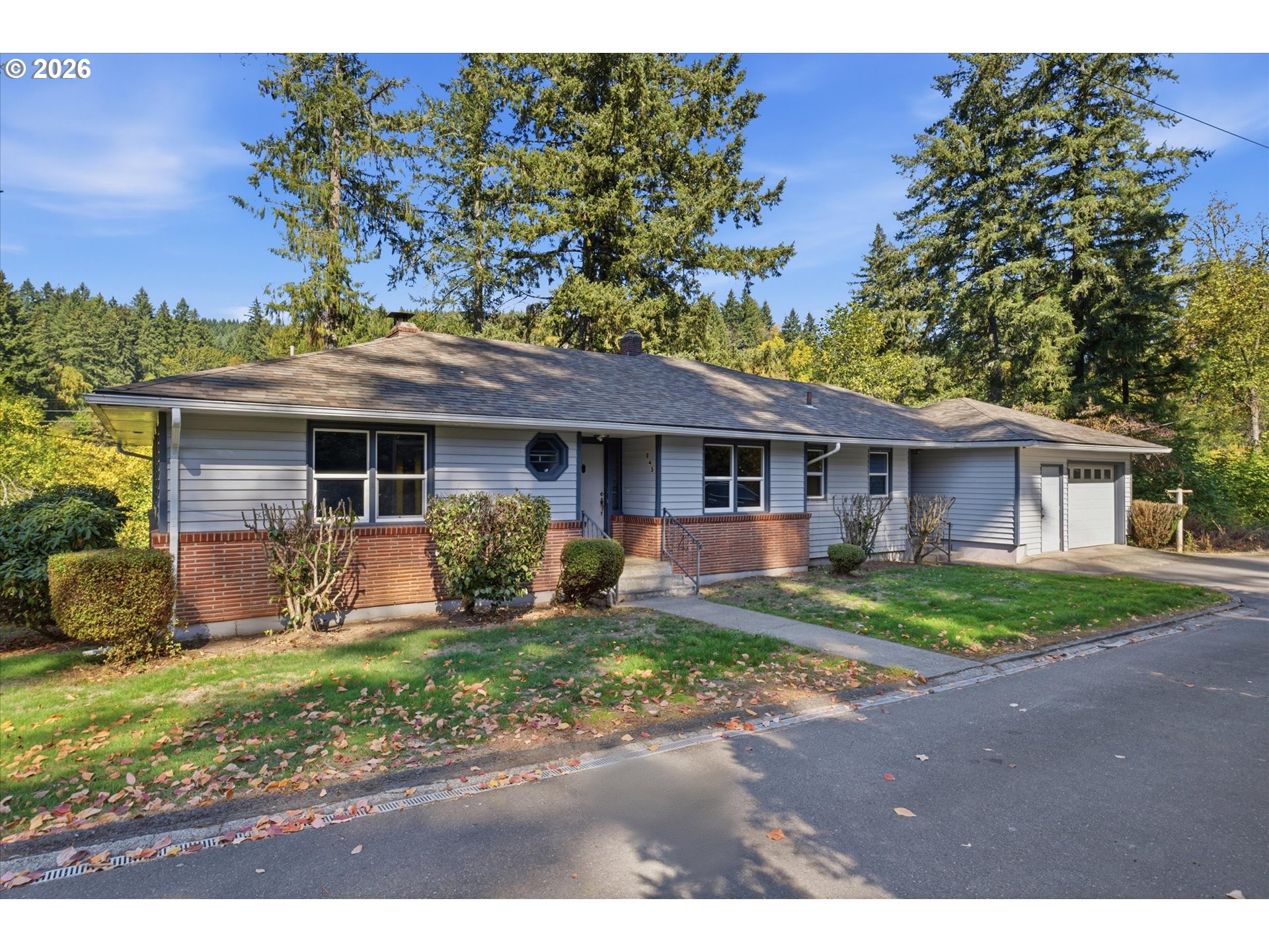245 Sw Linn Pl Property Photo 2
