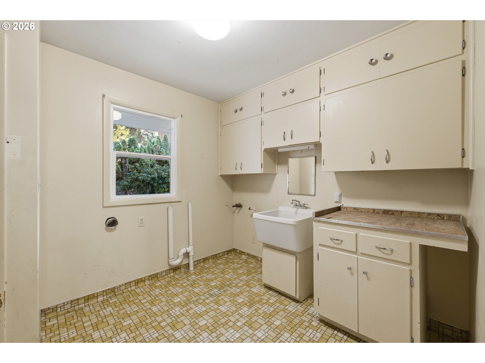 245 Sw Linn Pl Property Photo 25