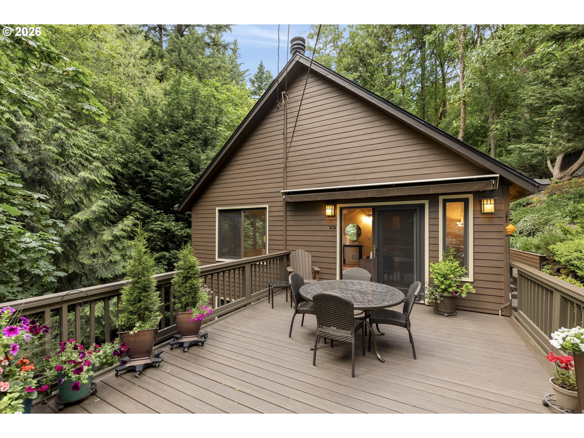 3919 Sw Hillside Dr Property Photo 37