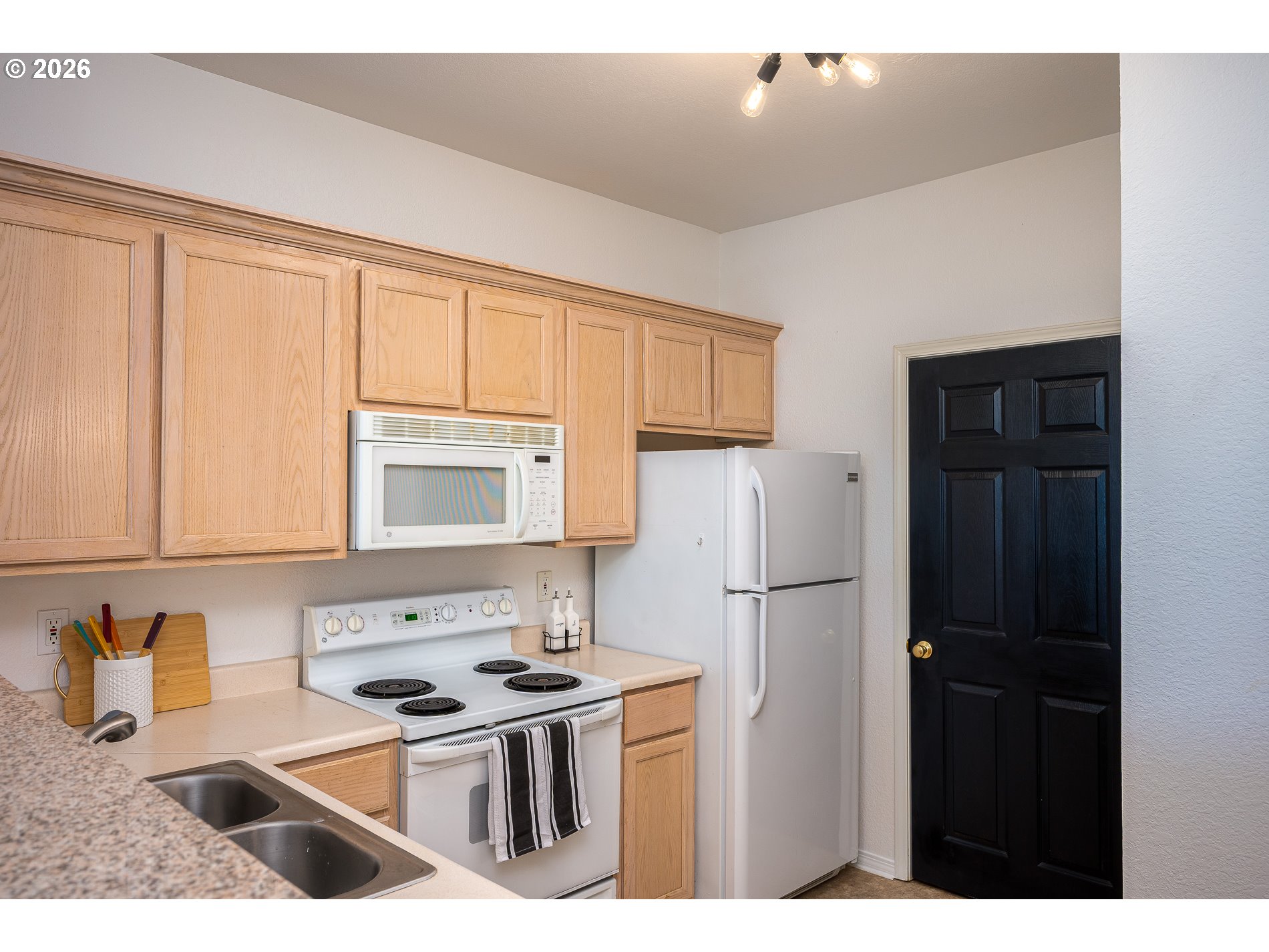 1220 Ne Horizon Loop 106 Property Photo 10