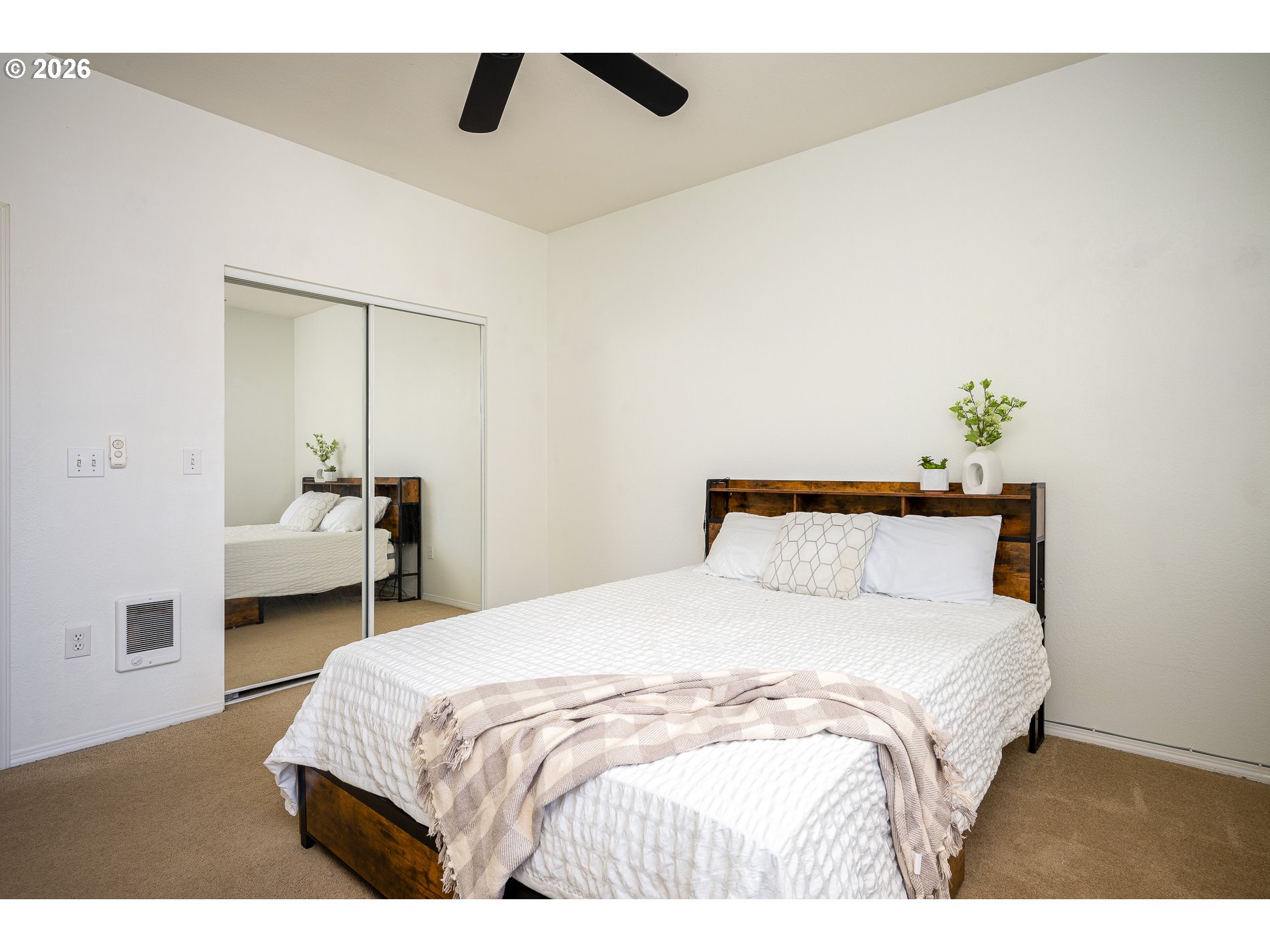 1220 Ne Horizon Loop 106 Property Photo 20