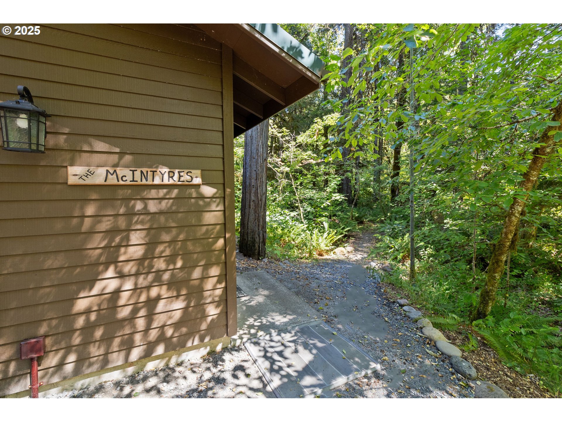 Mckenzie River Dr 1800 Property Photo 7