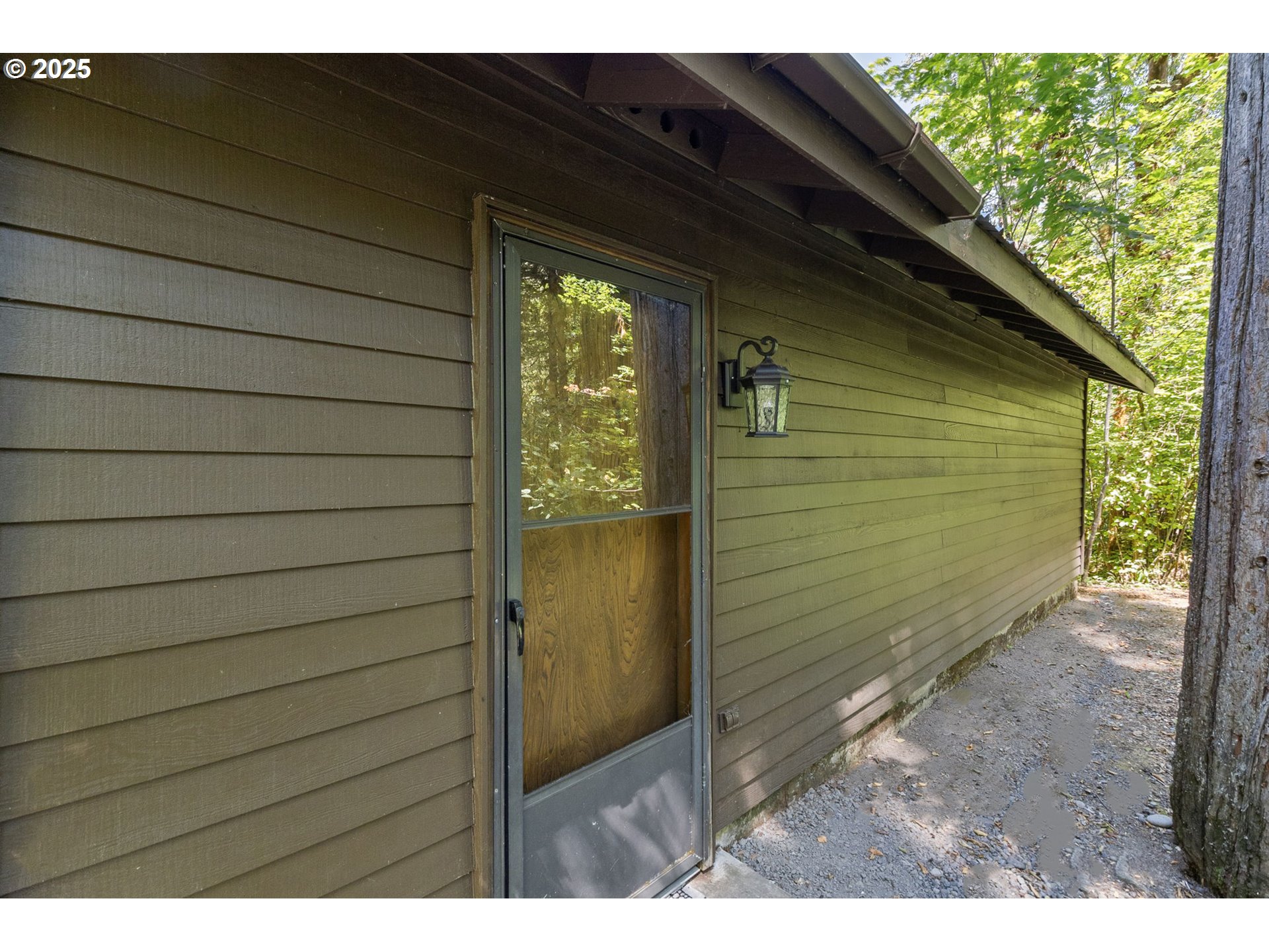 Mckenzie River Dr 1800 Property Photo 8