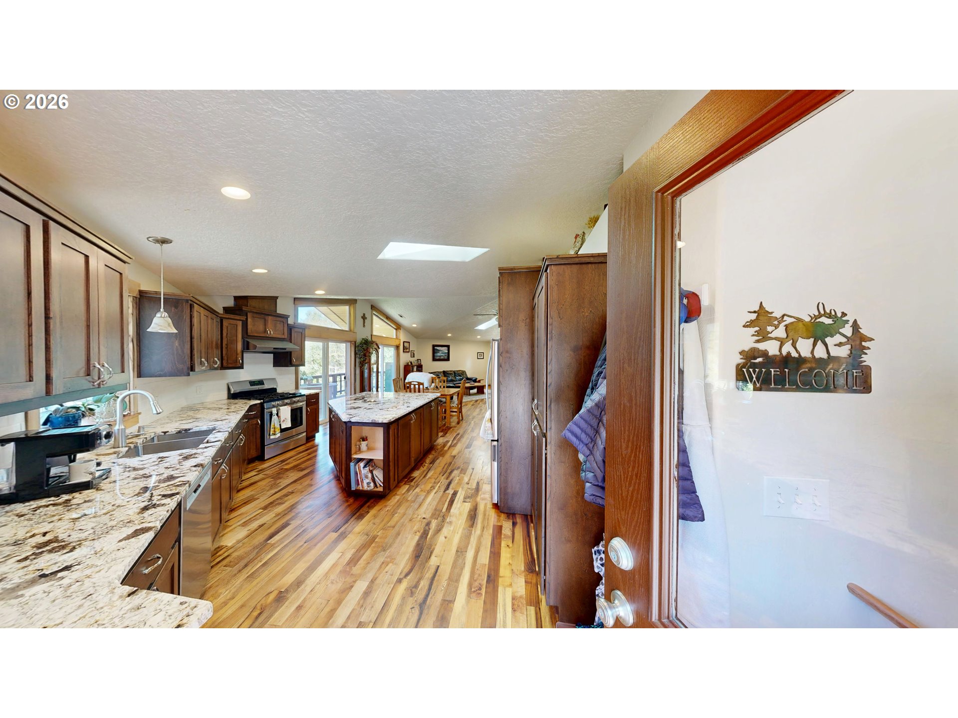 17638 Lewis Creek Rd Property Photo 3