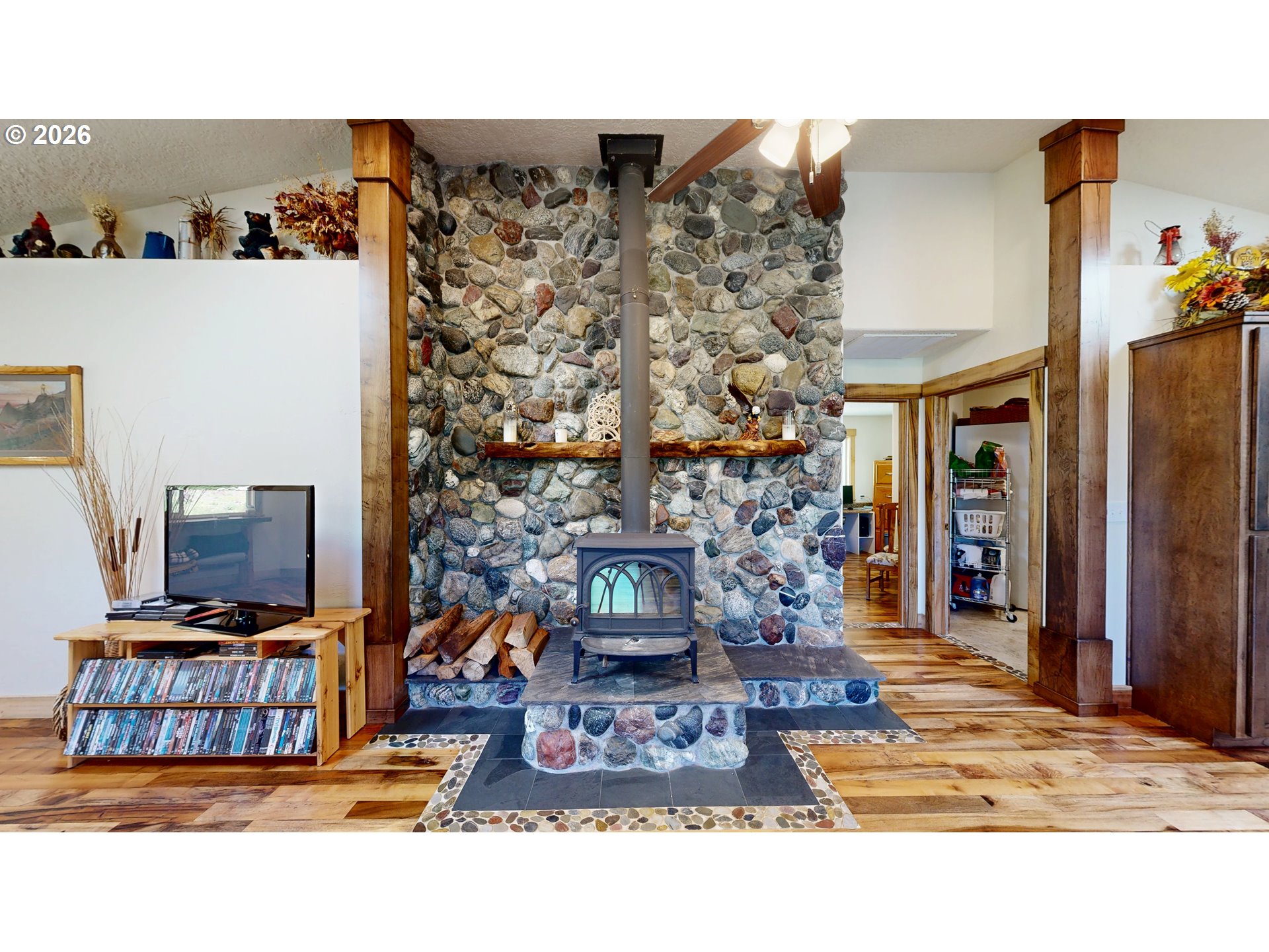 17638 Lewis Creek Rd Property Photo 8