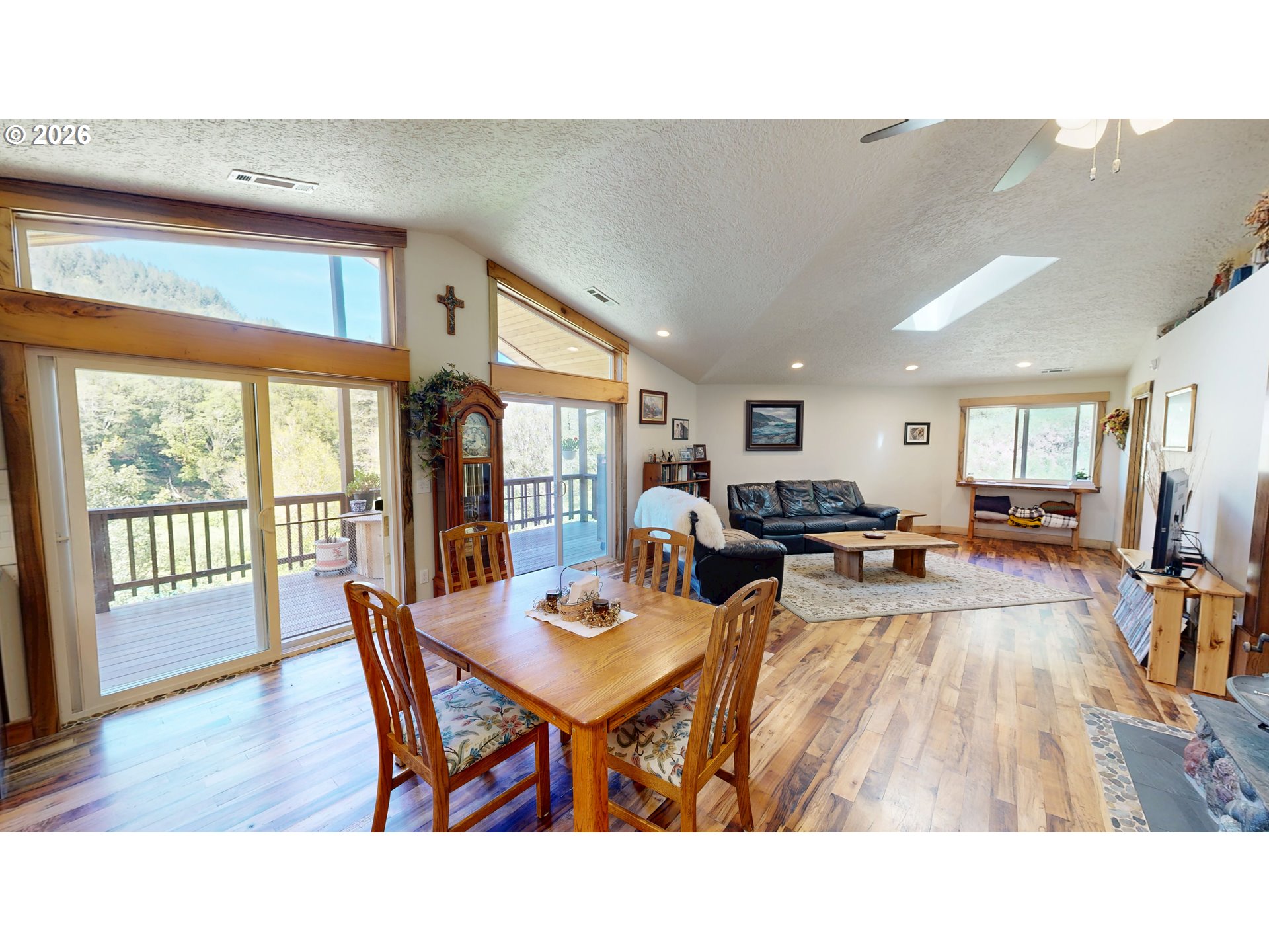 17638 Lewis Creek Rd Property Photo 9