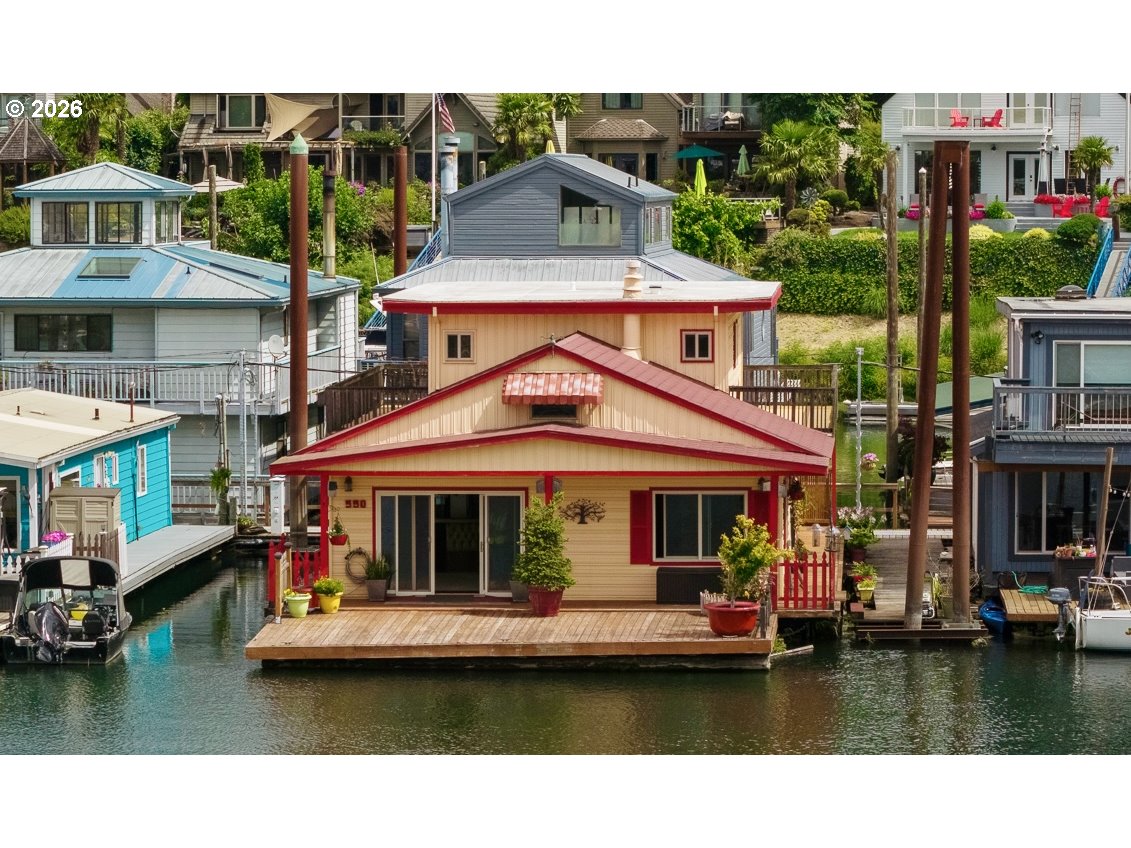 550 N Tomahawk Island Dr. Property Photo 1