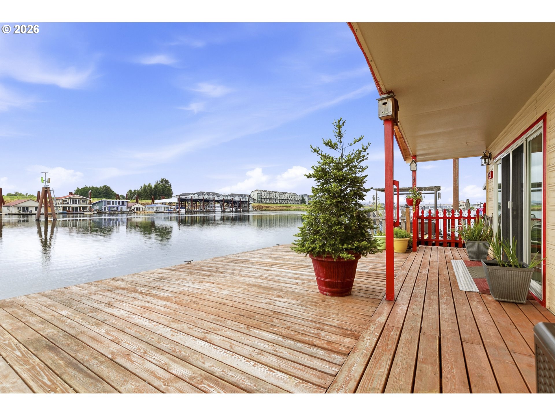 550 N Tomahawk Island Dr. Property Photo 5