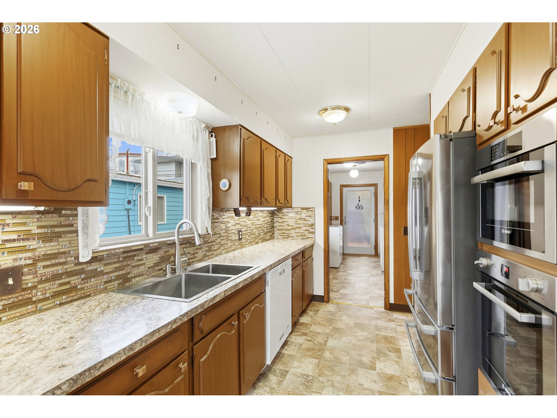 550 N Tomahawk Island Dr. Property Photo 10