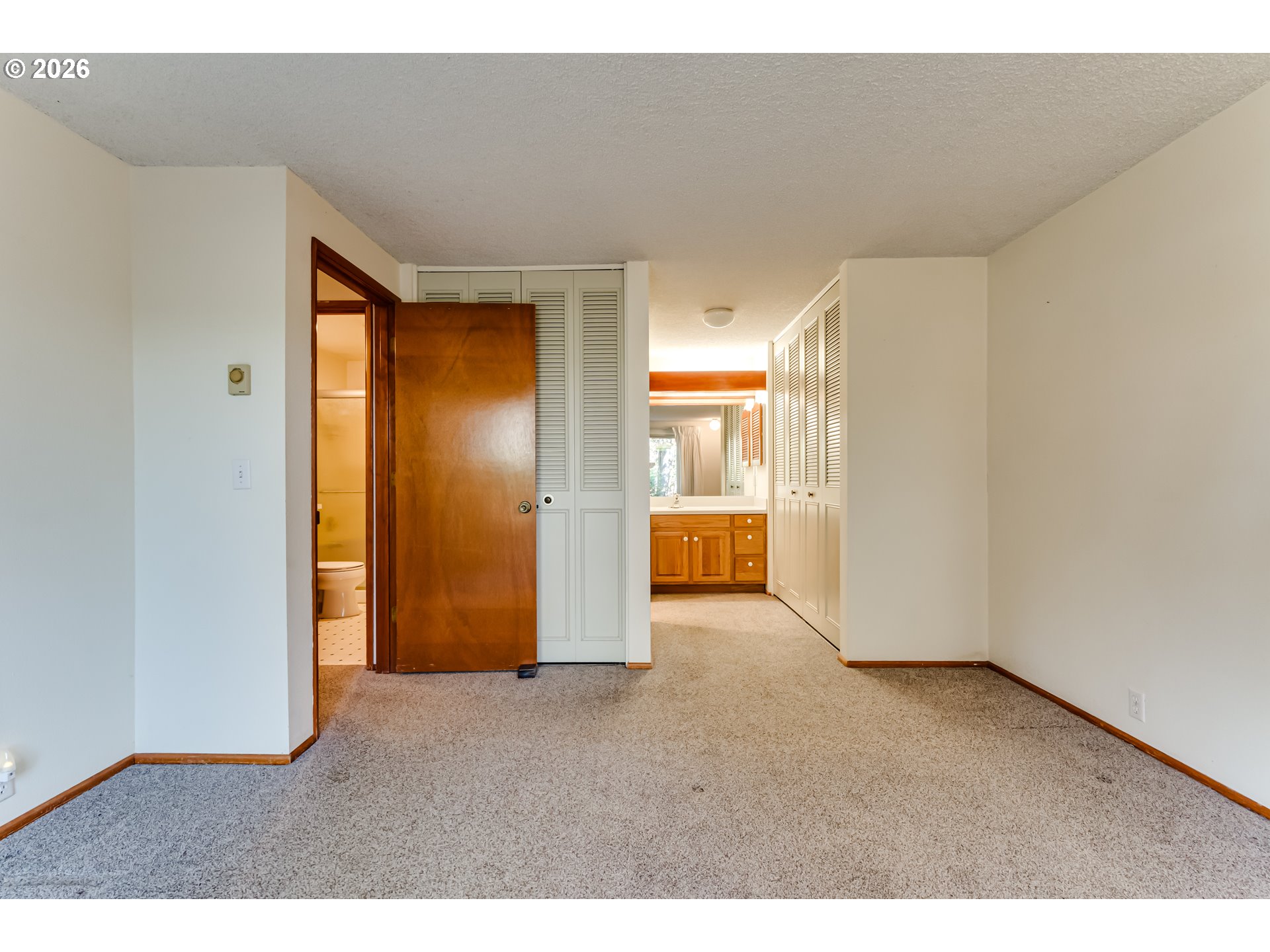 670 Woodcrest Dr Property Photo 13