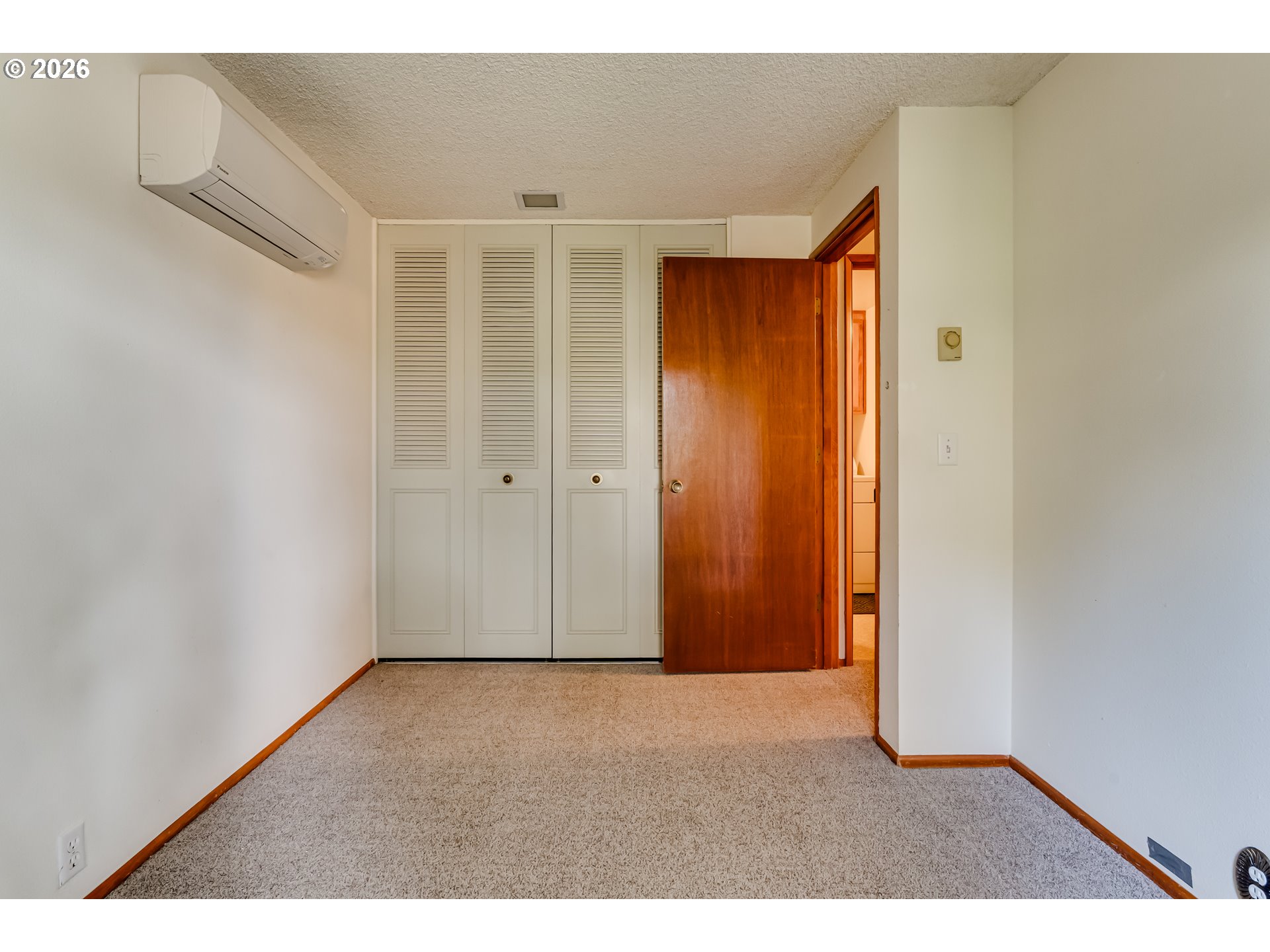 670 Woodcrest Dr Property Photo 17